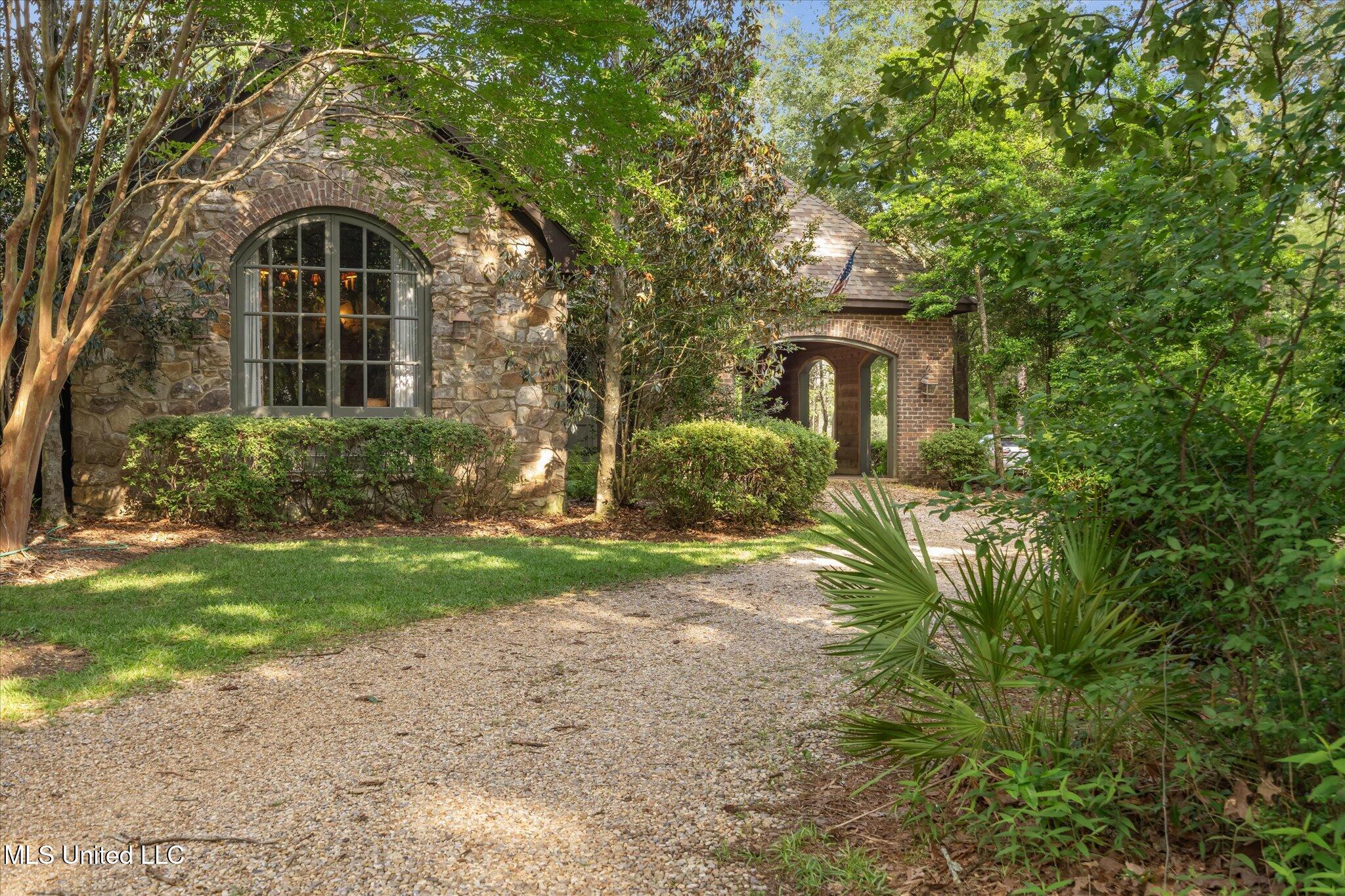 266 N Wpa Road, Moselle, Mississippi image 2