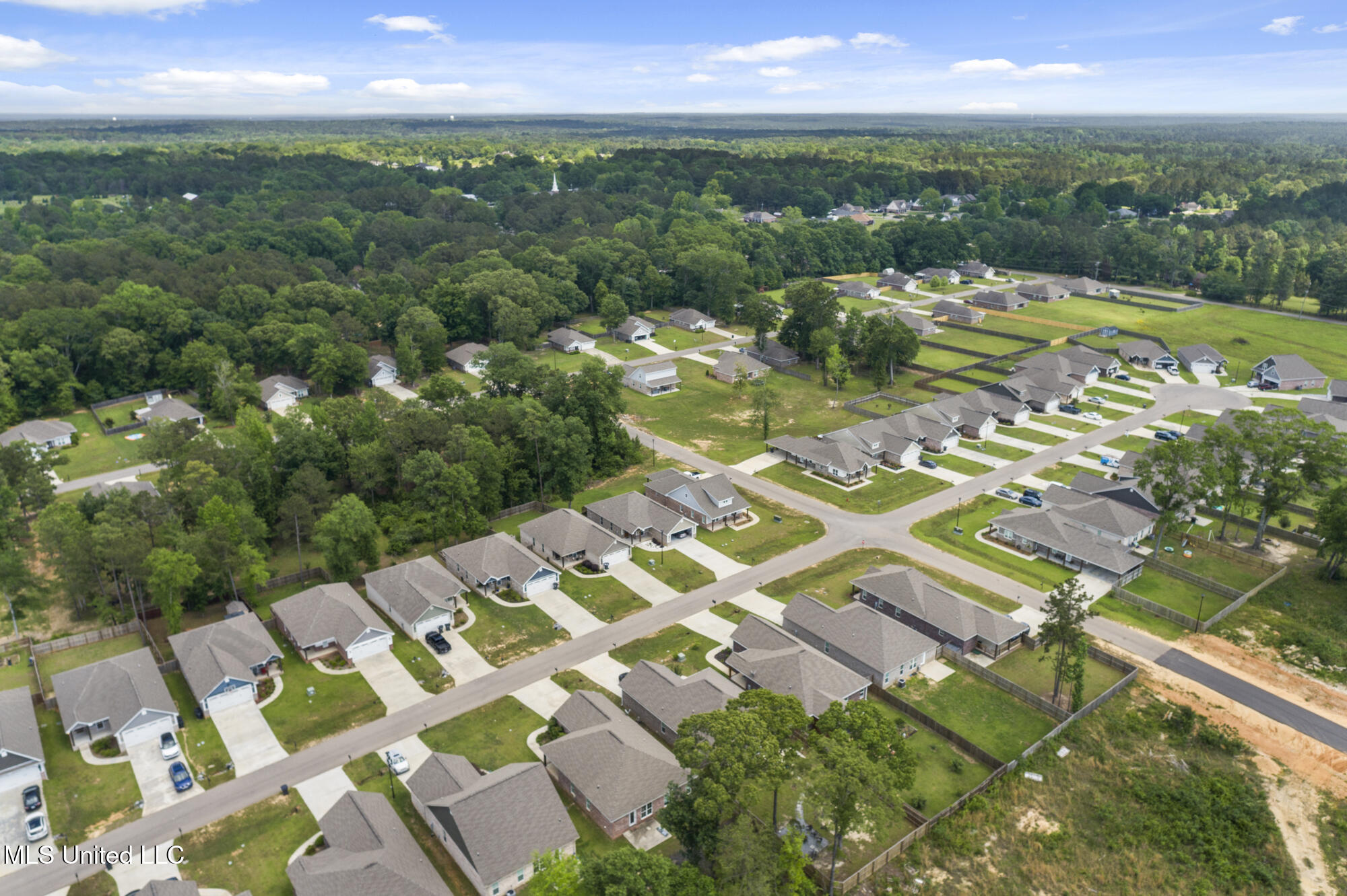 12 N Barnes Field Drive, Hattiesburg, Mississippi image 38