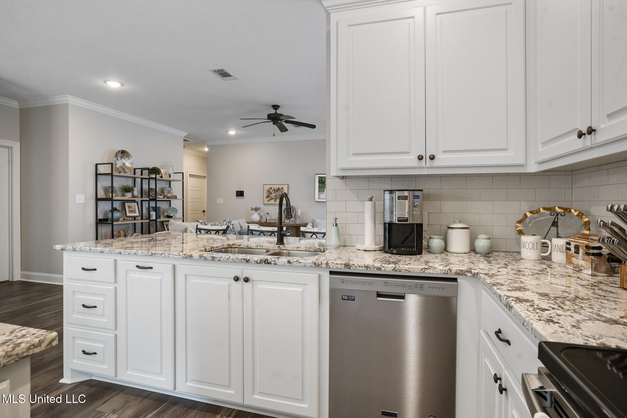 12 N Barnes Field Drive, Hattiesburg, Mississippi image 18