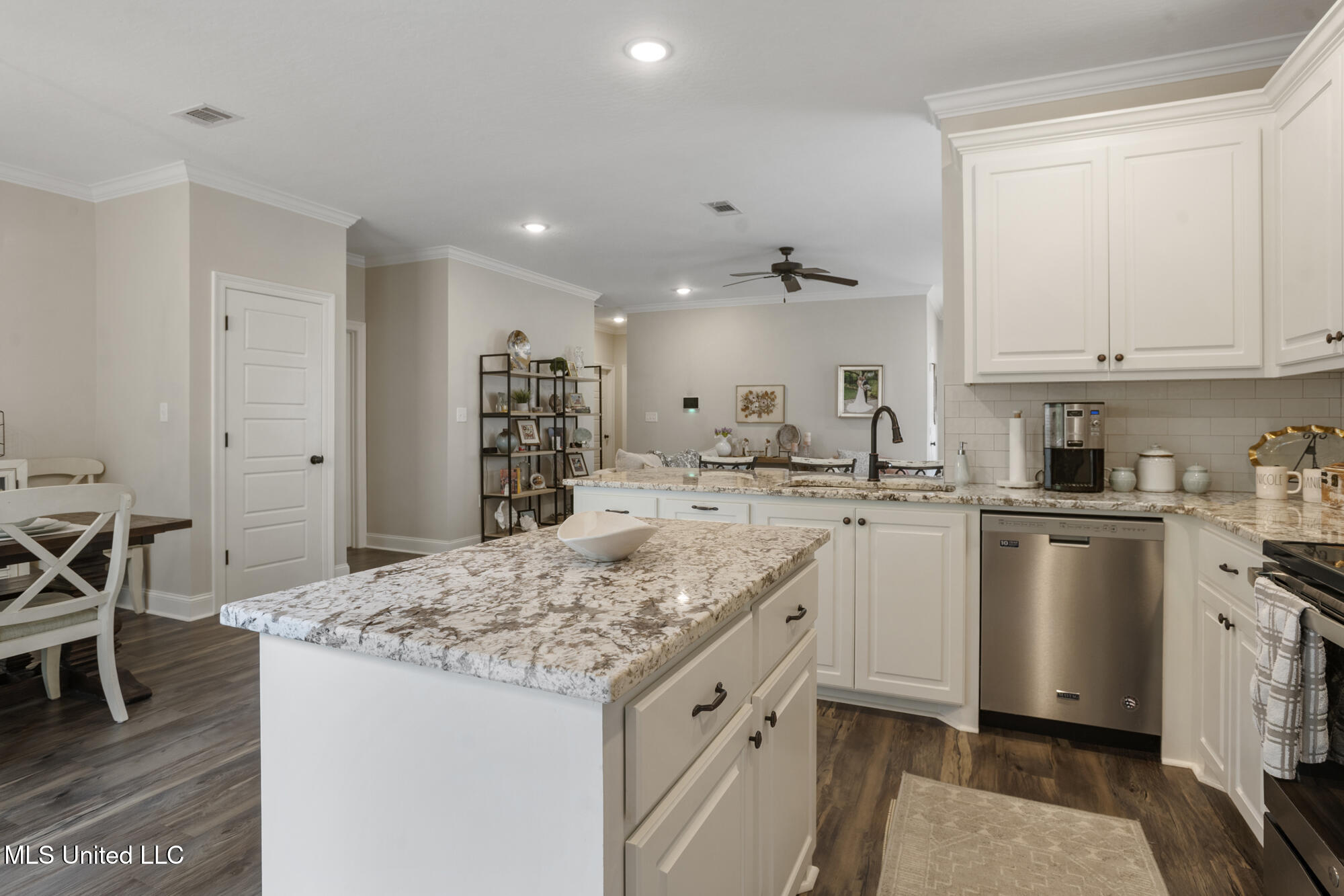 12 N Barnes Field Drive, Hattiesburg, Mississippi image 16