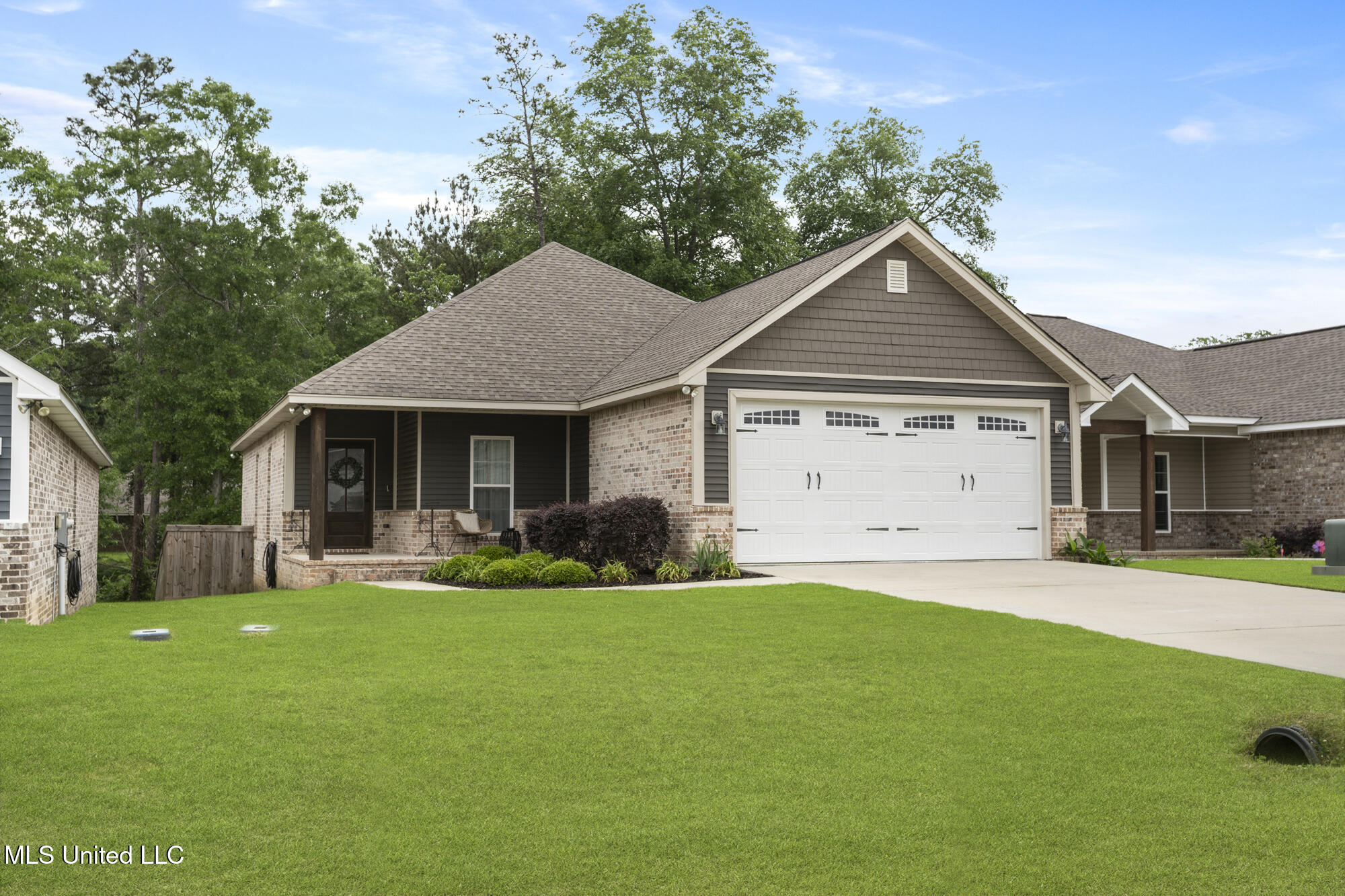 12 N Barnes Field Drive, Hattiesburg, Mississippi image 2