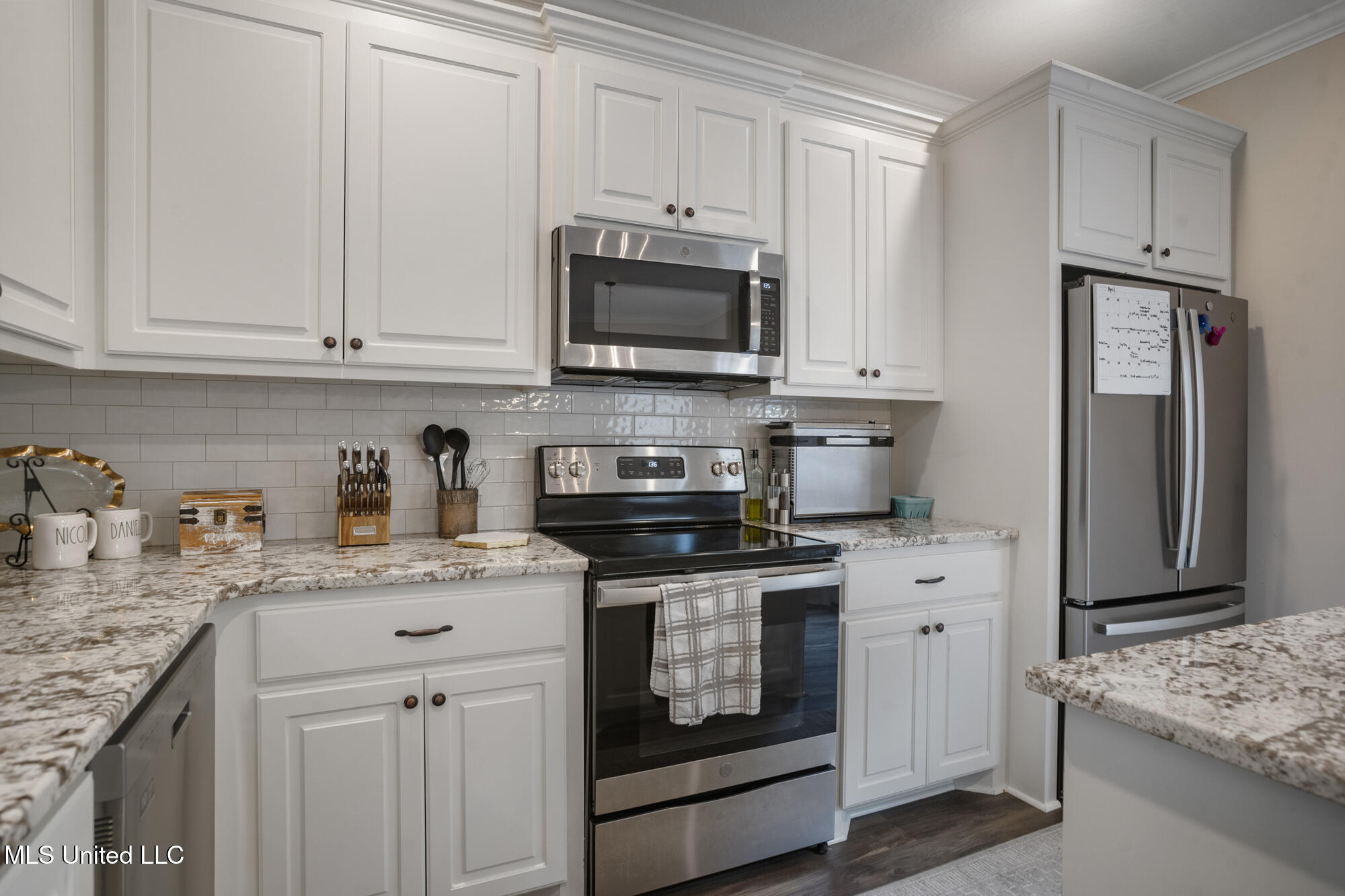 12 N Barnes Field Drive, Hattiesburg, Mississippi image 17