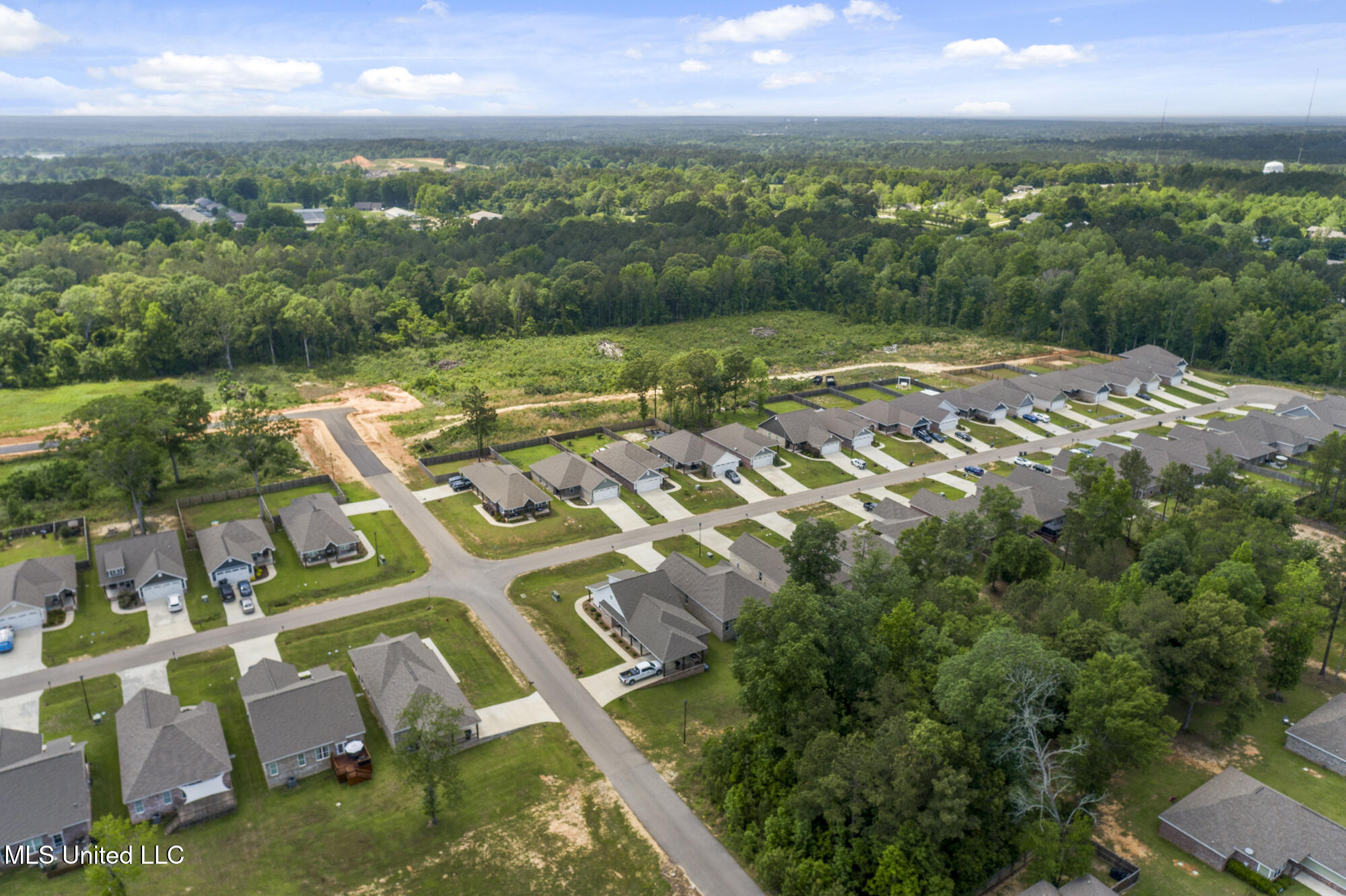 12 N Barnes Field Drive, Hattiesburg, Mississippi image 40