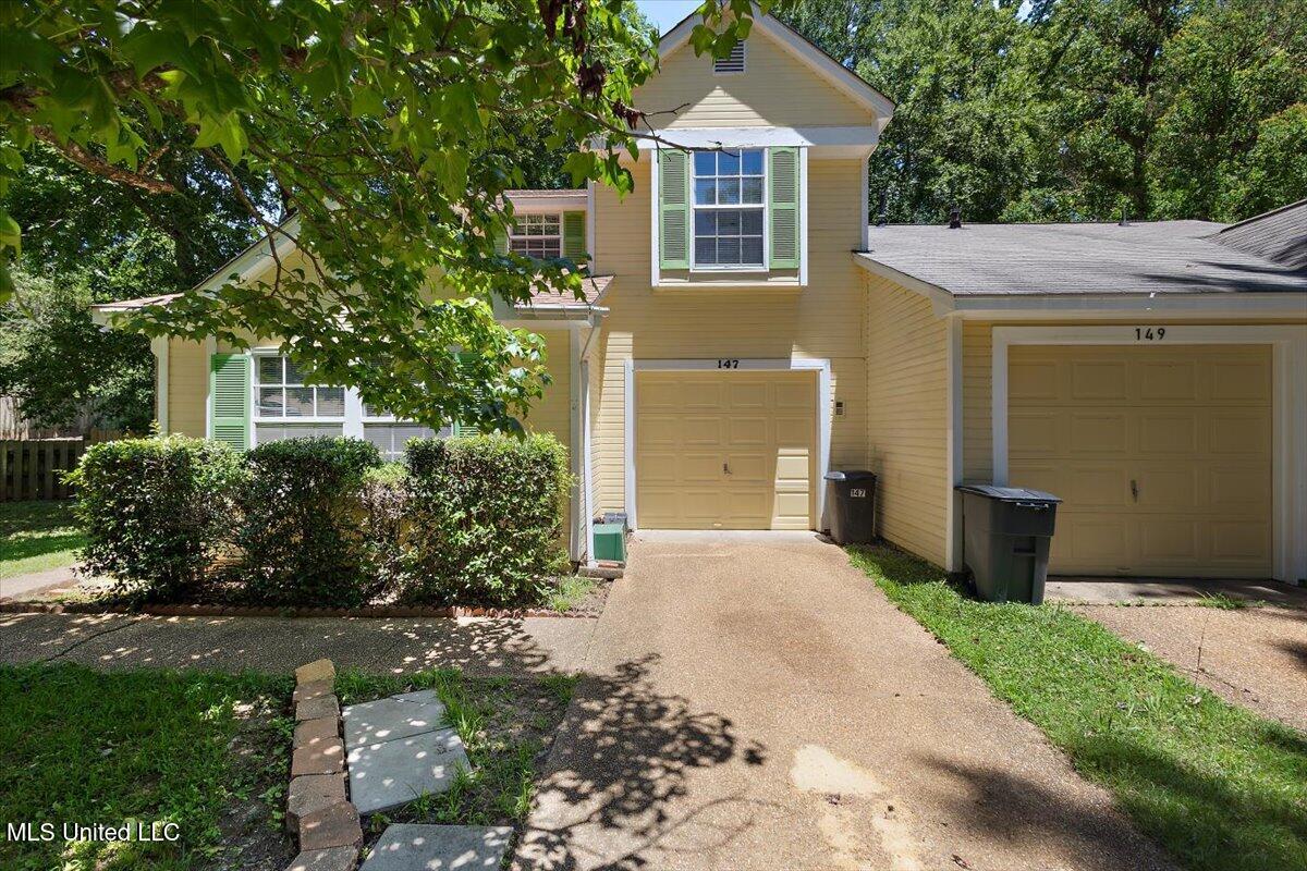 147 Lofty Pine Lane, Clinton, Mississippi image 1