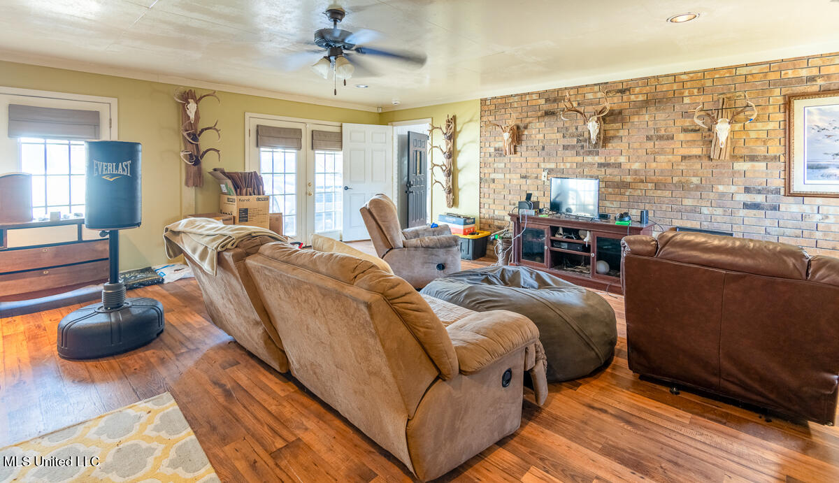 125 N Temple Road, Natchez, Mississippi image 35
