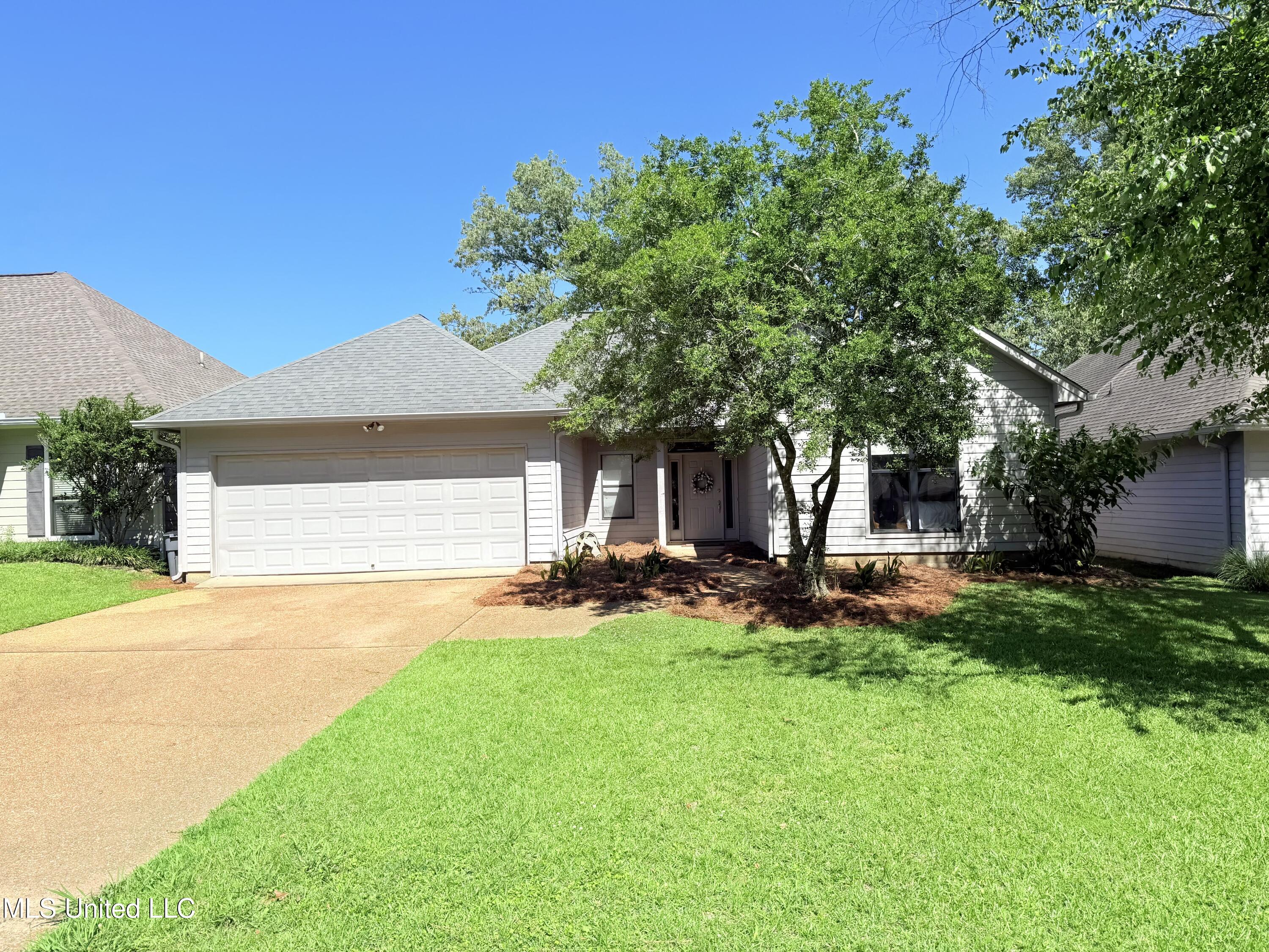 414 Spike Ridge, Canton, Mississippi image 1