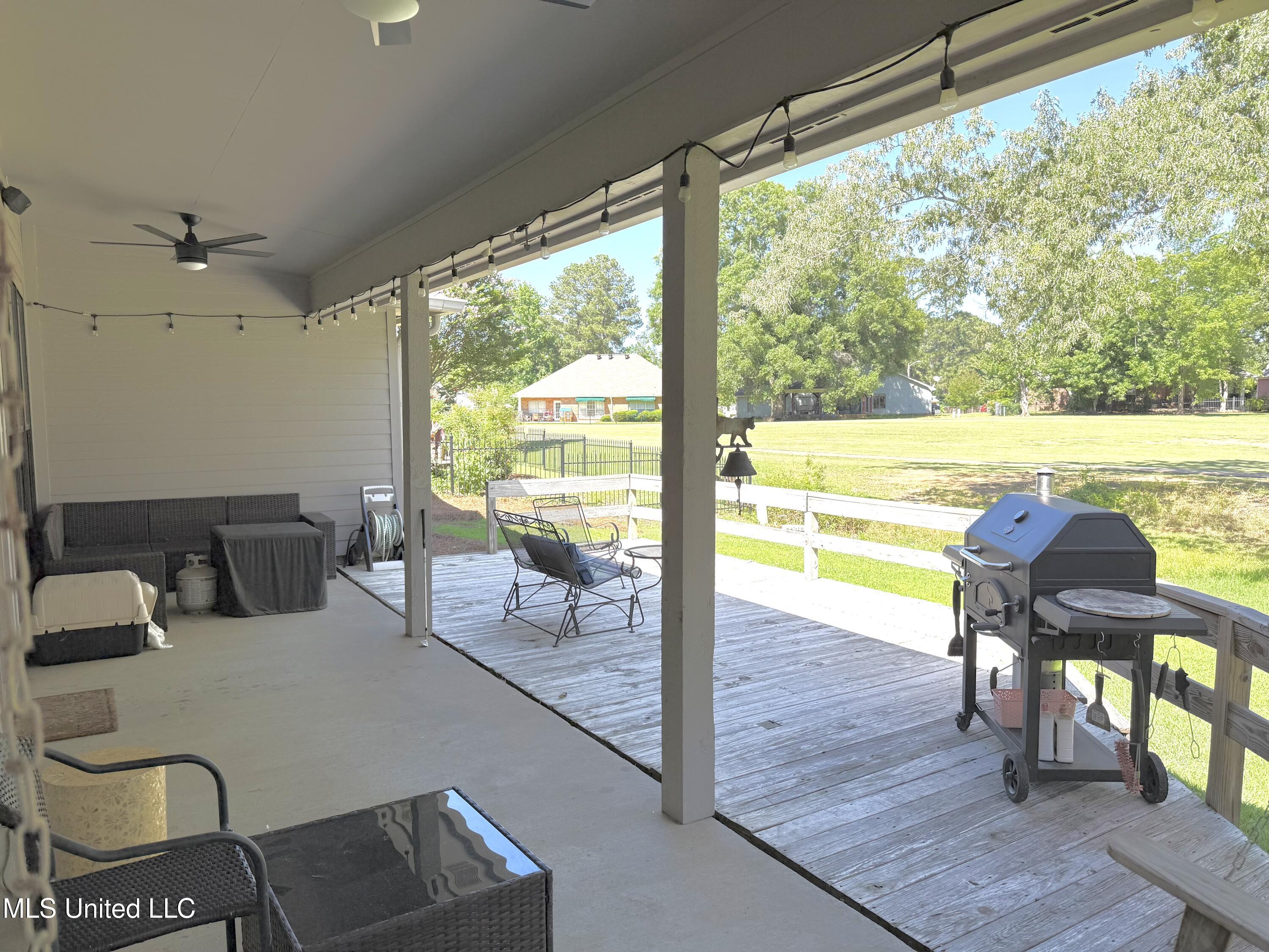 414 Spike Ridge, Canton, Mississippi image 10