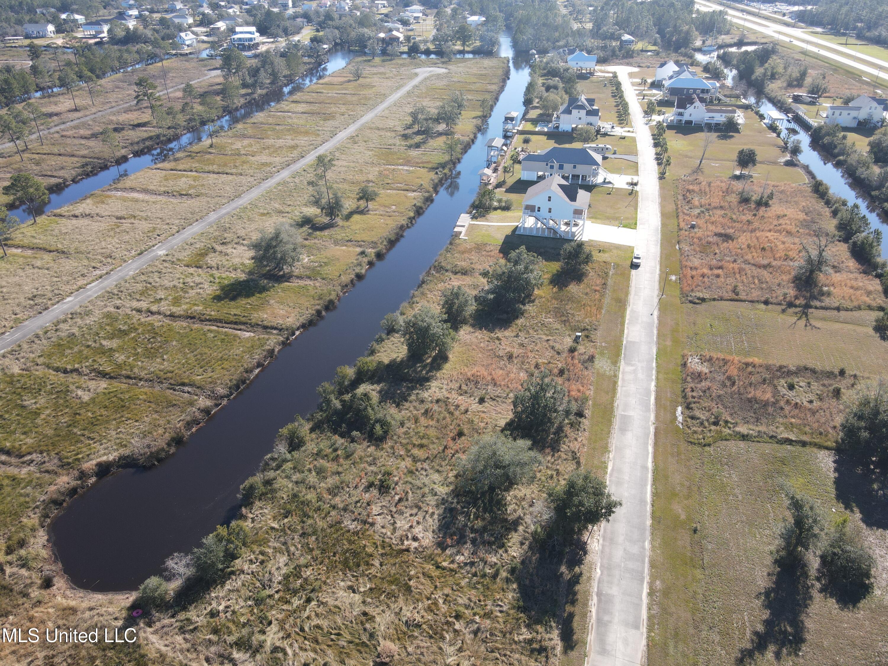 Atlantis Drive, Bay Saint Louis, Mississippi image 10