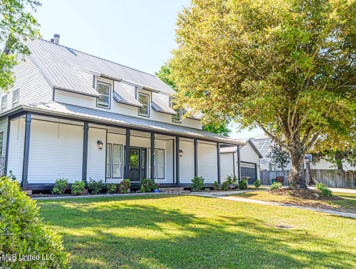 2019 Pointe Clear Drive, Biloxi, Mississippi image 1