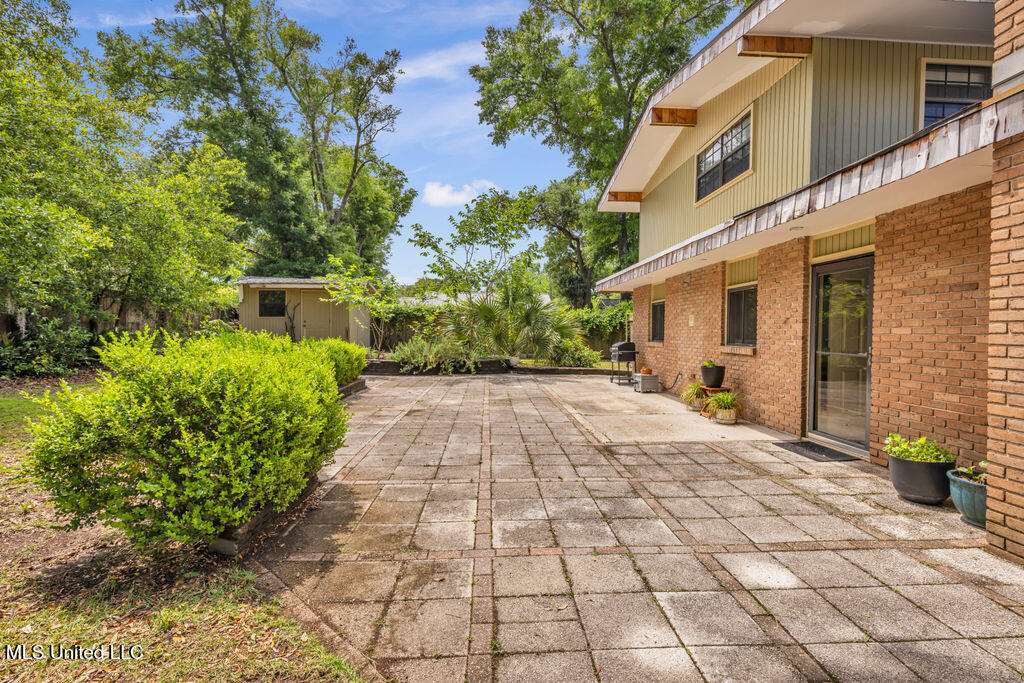 426 Donwood Place, Biloxi, Mississippi image 40