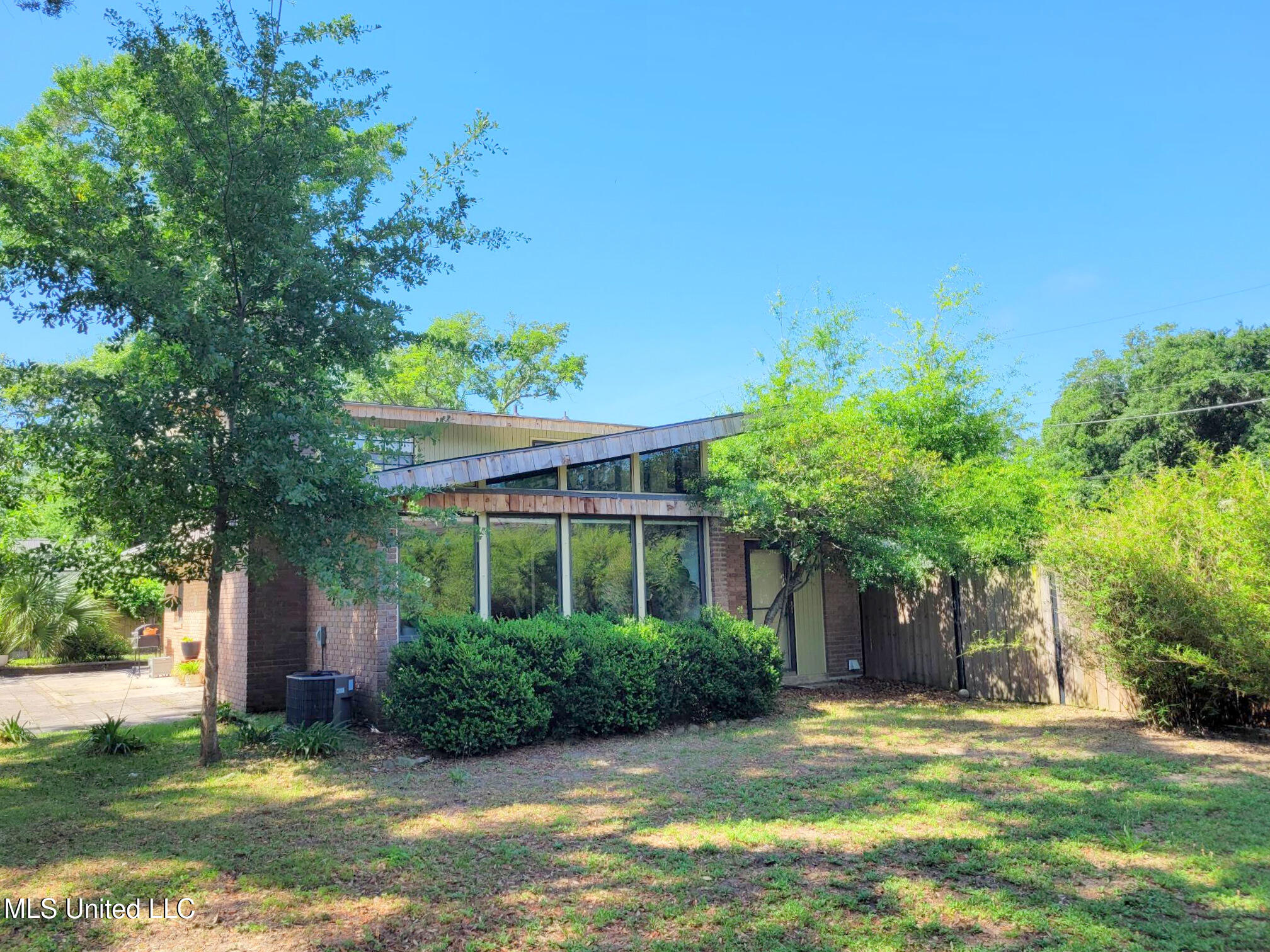 426 Donwood Place, Biloxi, Mississippi image 41