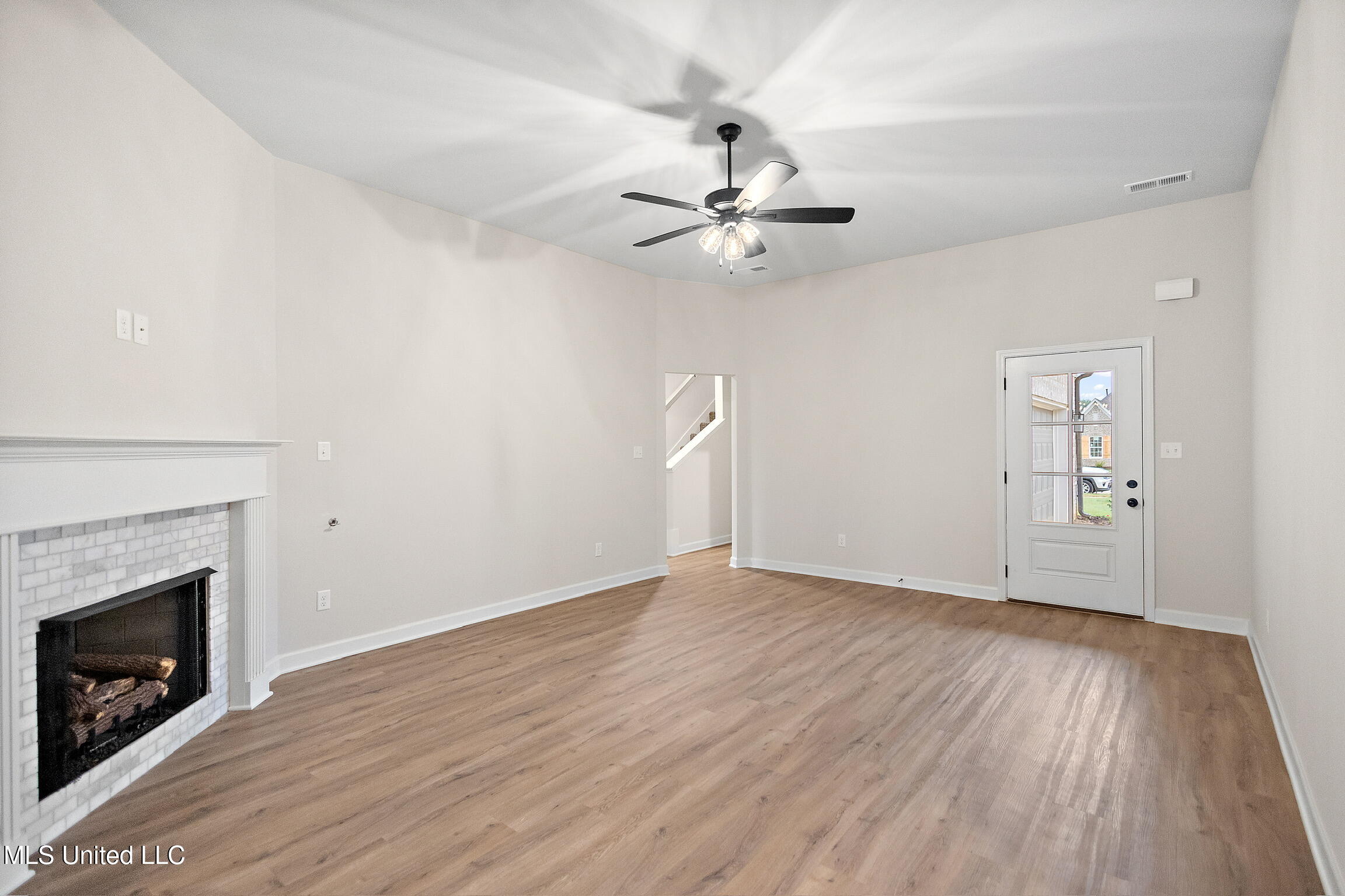 2245 Franklin Drive, Southaven, Mississippi image 7