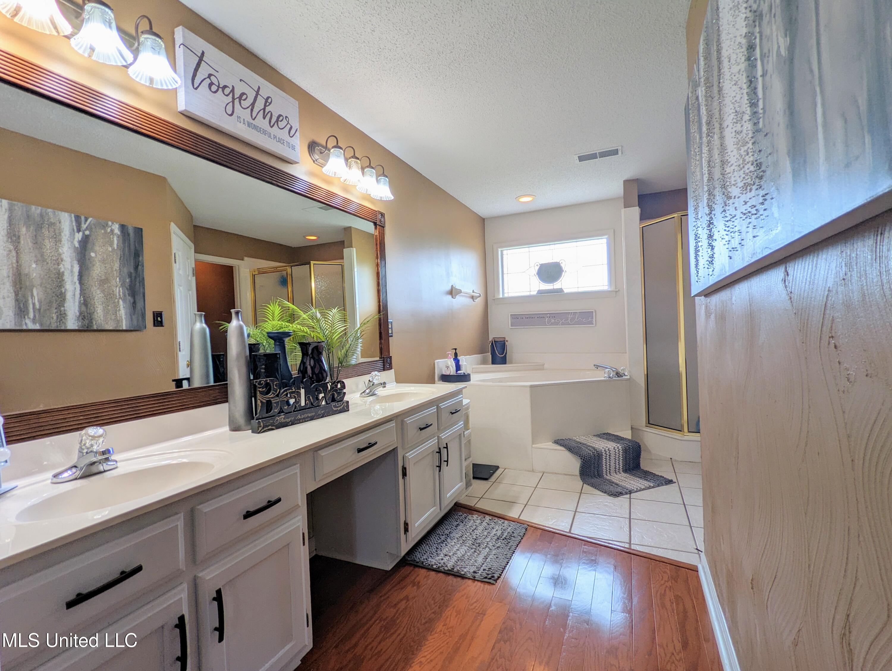 4253 Lakecrest Cove, Olive Branch, Mississippi image 20