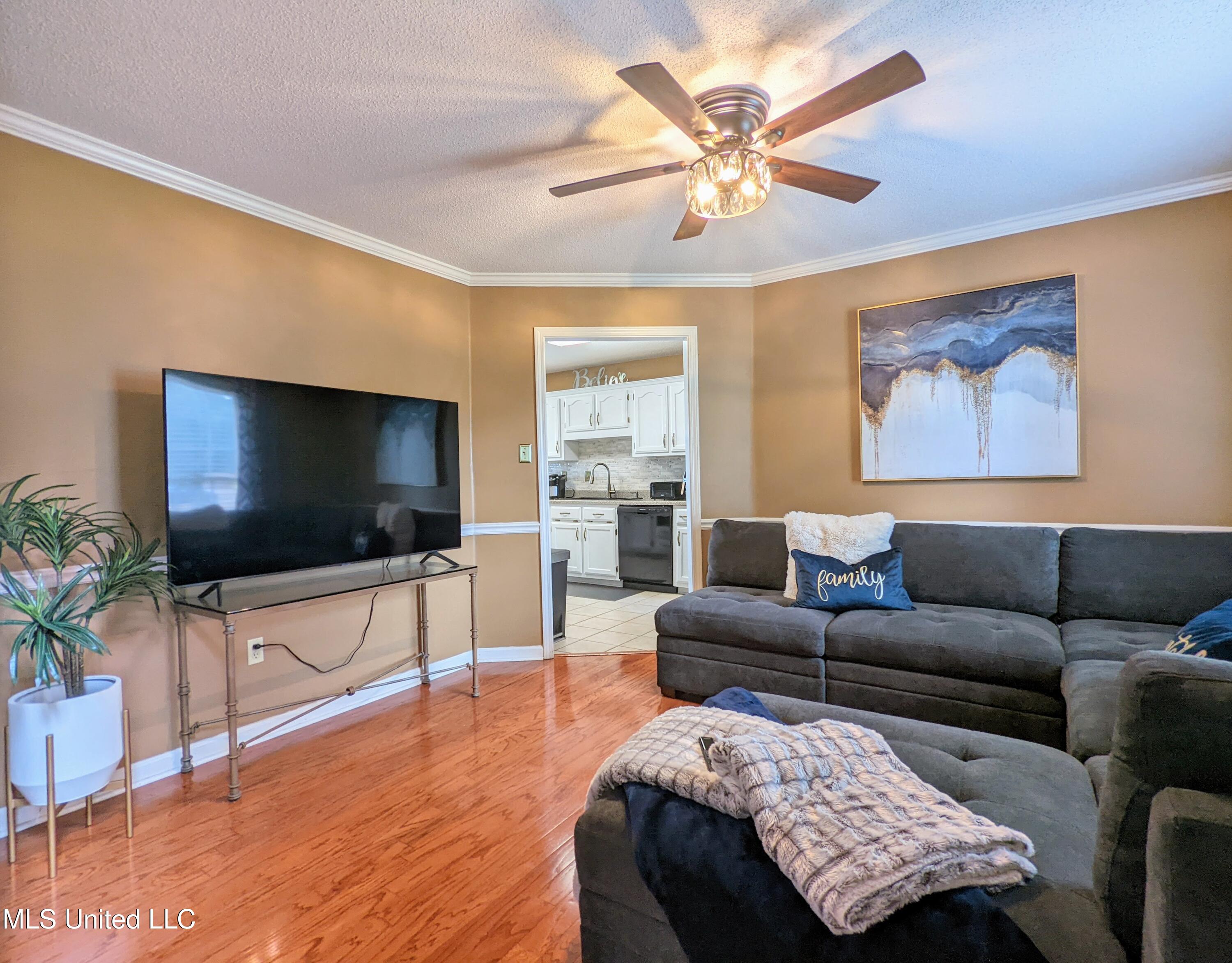 4253 Lakecrest Cove, Olive Branch, Mississippi image 7