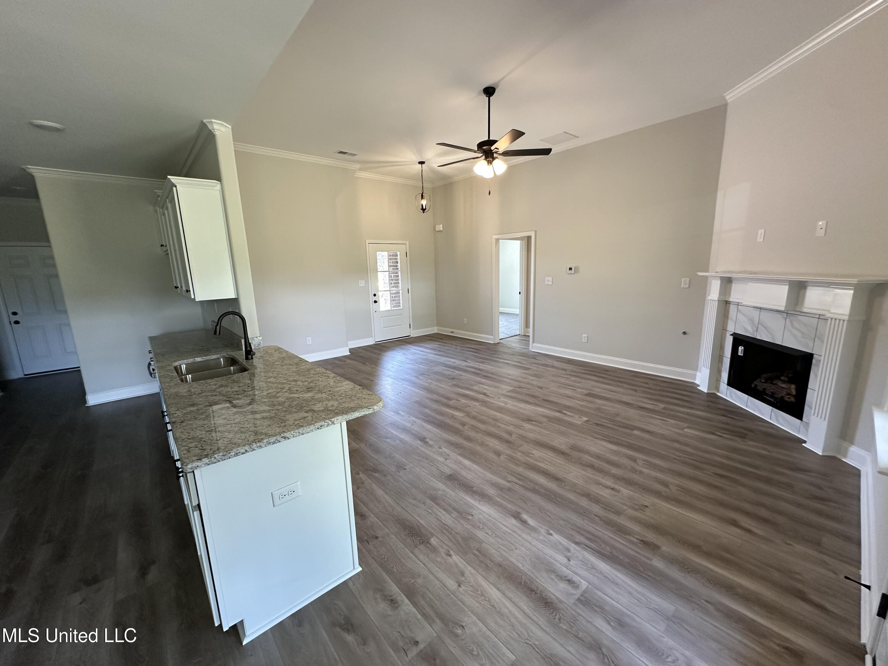 904 Andys Way, Hernando, Mississippi image 5