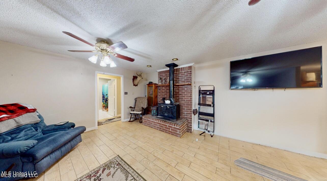 5716 Poplar Corner Road, Walls, Mississippi image 8