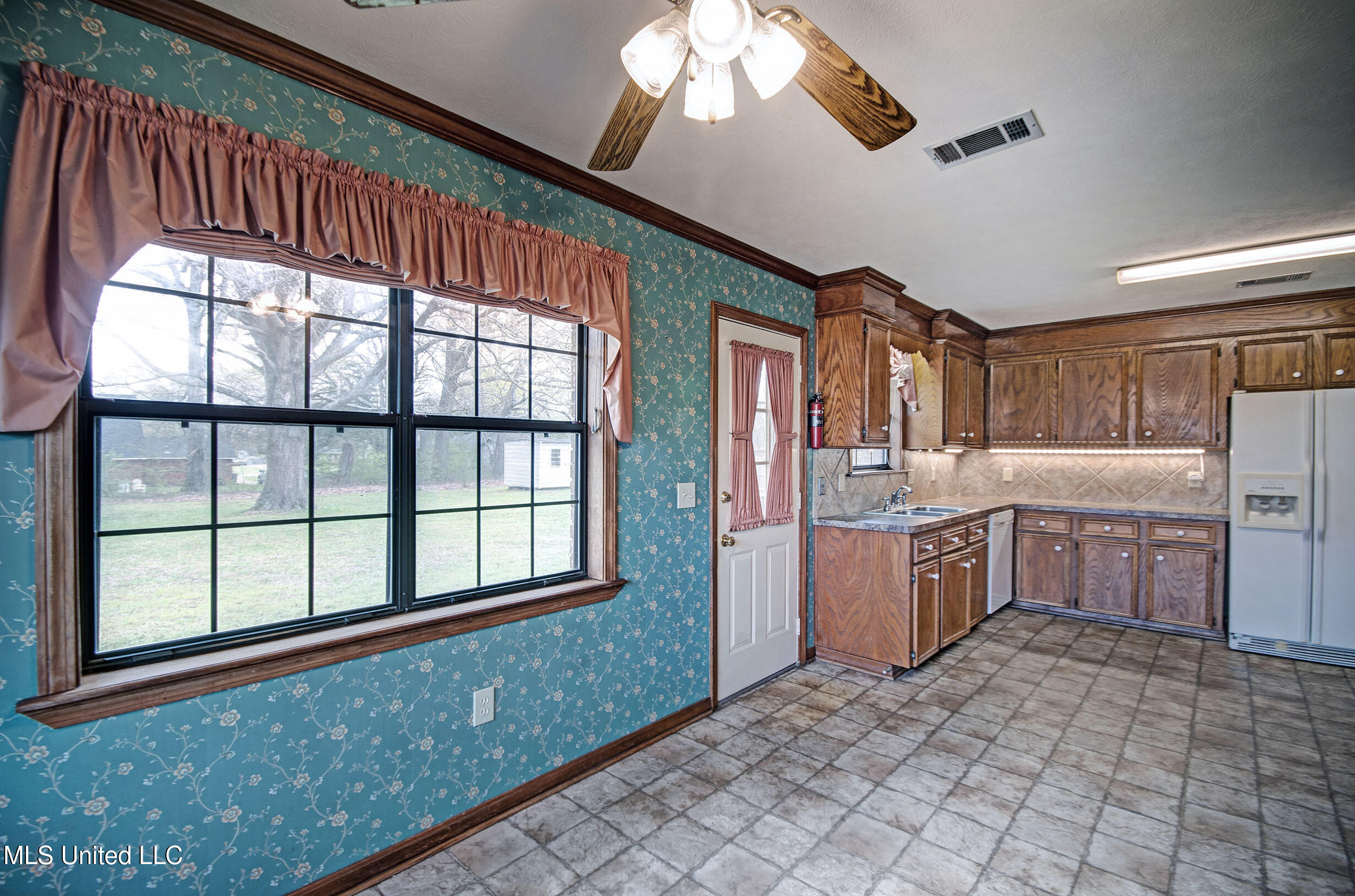 254 Western Hills Drive, Jackson, Mississippi image 16