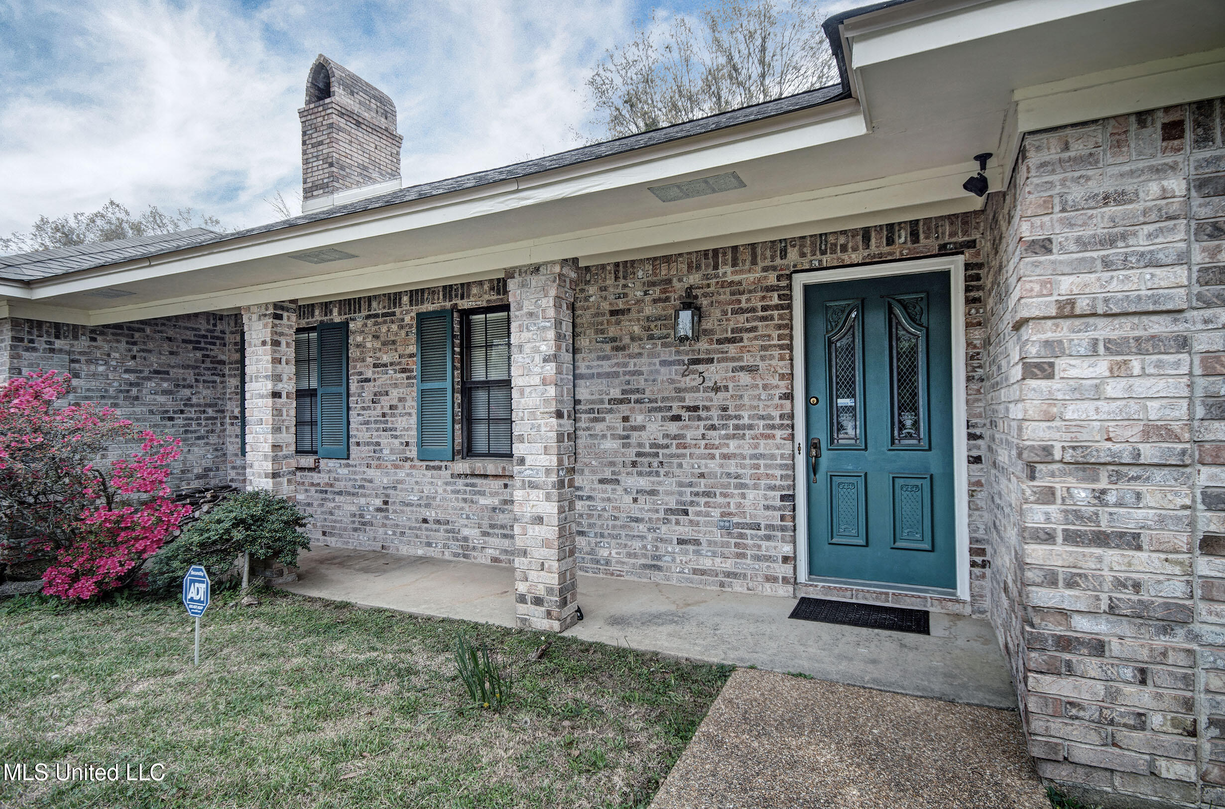 254 Western Hills Drive, Jackson, Mississippi image 3