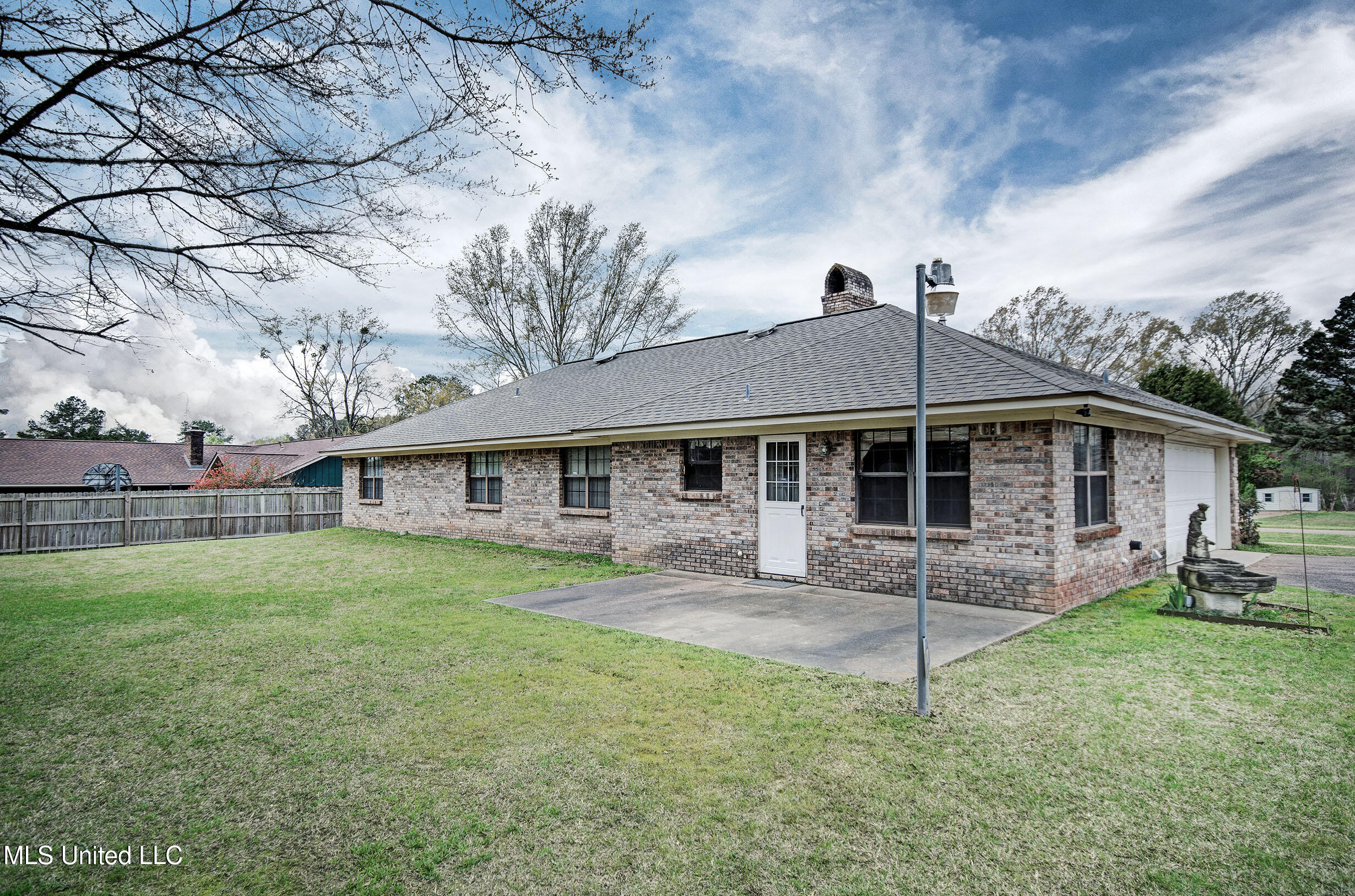 254 Western Hills Drive, Jackson, Mississippi image 6