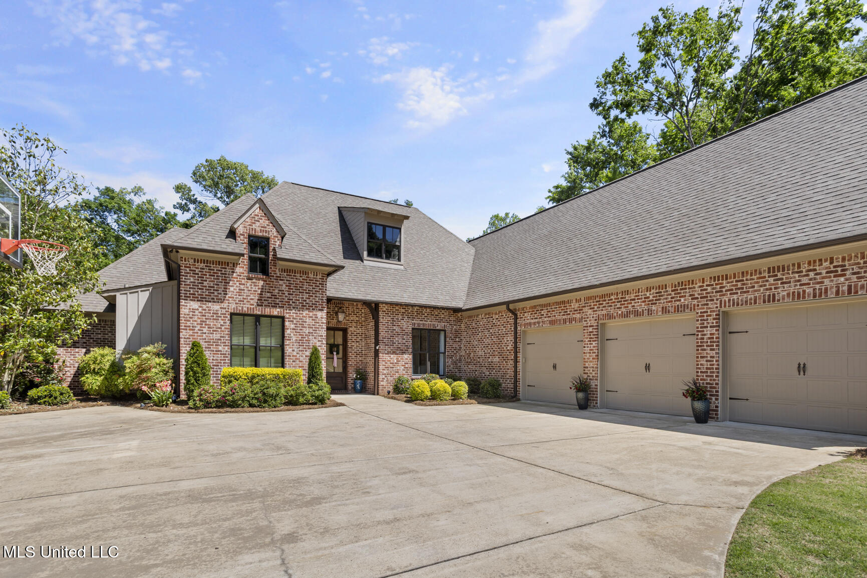 168 Chestnut Hill Road, Flora, Mississippi image 2