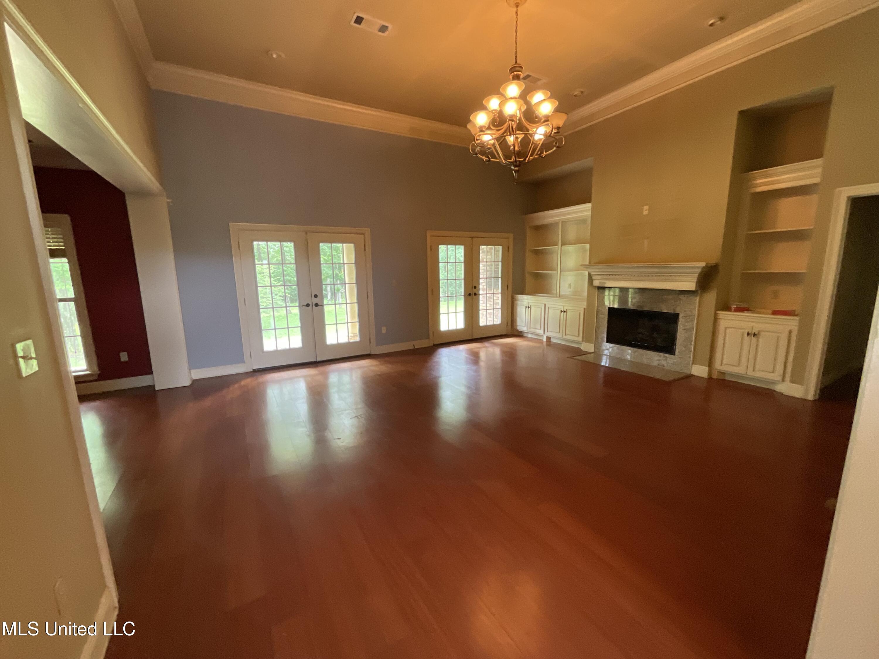 221 Pearlie Owens Drive, Byram, Mississippi image 3