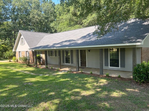 Homes For Sale - 6122 Kaybrook Drive<br/> Byram, MS 39272