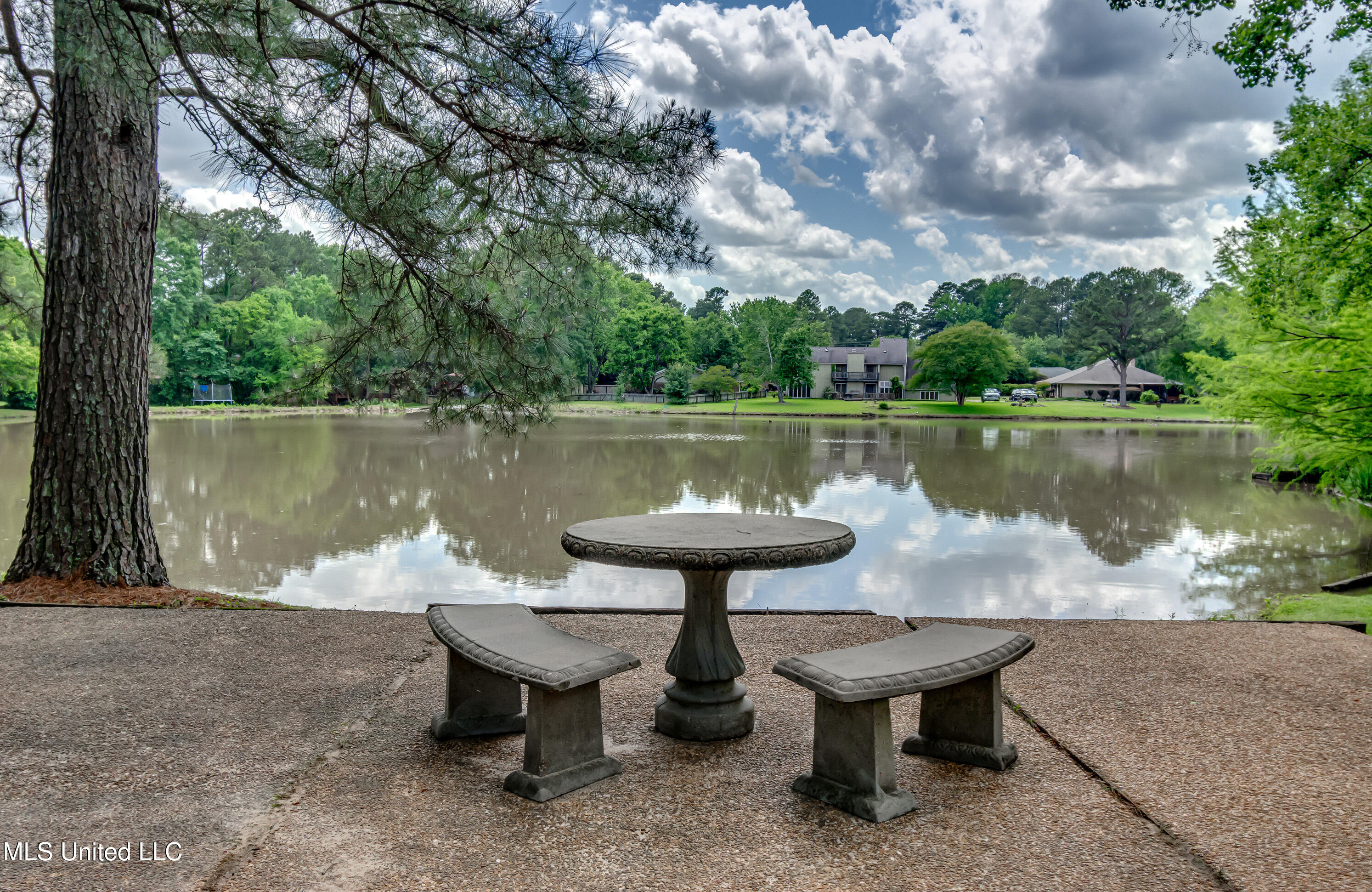 1021 Northpointe Drive, Jackson, Mississippi image 4