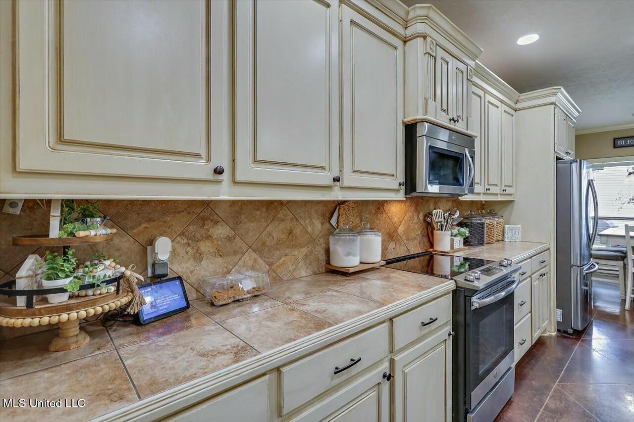 908 Caitlin Cove, Brandon, Mississippi image 11