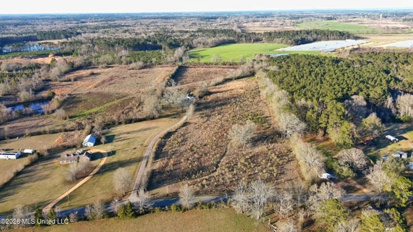 106 7TH ST, WESSON, MS 39191 - Image 9ceac683cd4e10e77e98056d1bf8ada4/613902160