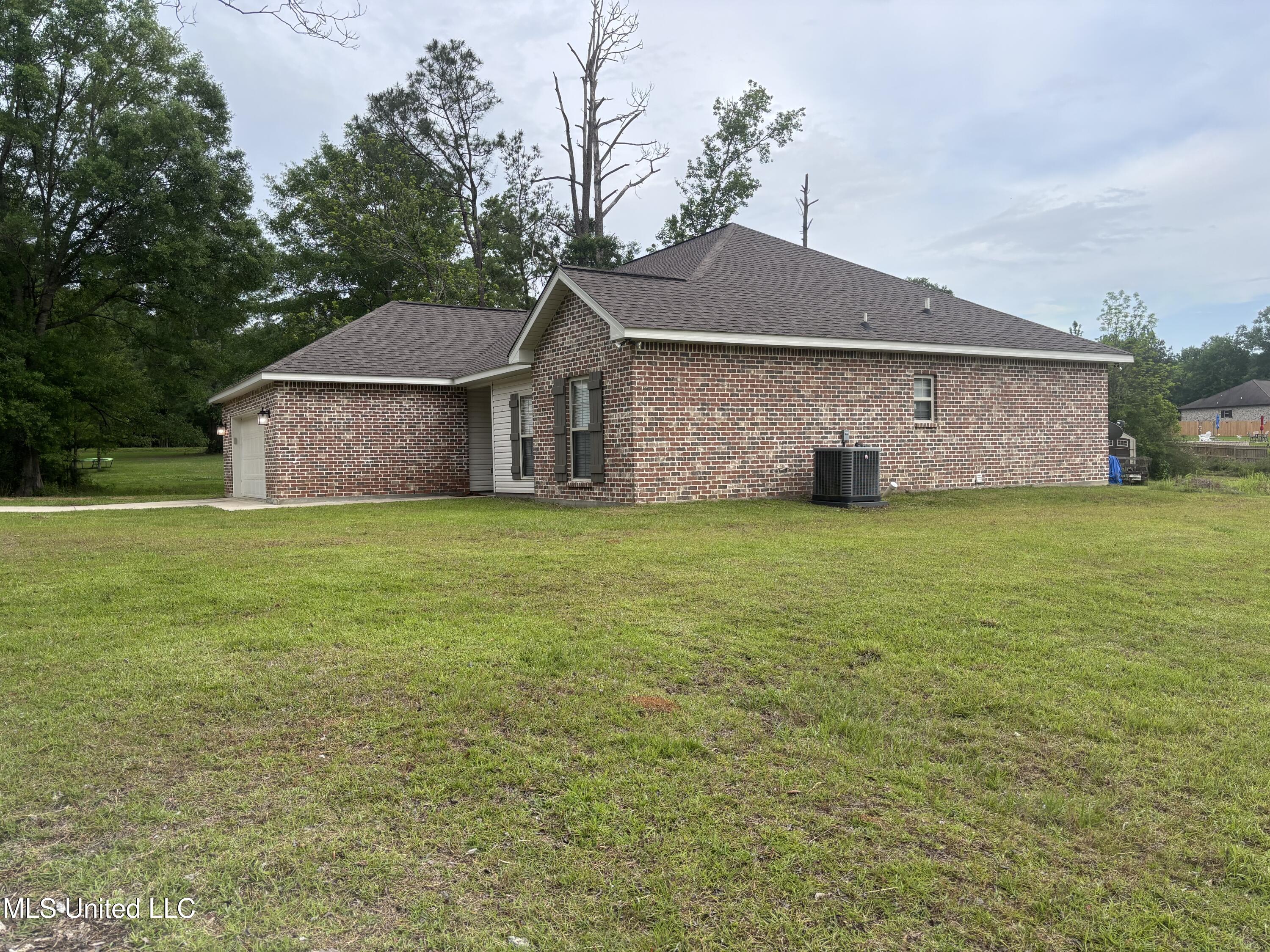 17 Camellia Road, Carriere, Mississippi image 8