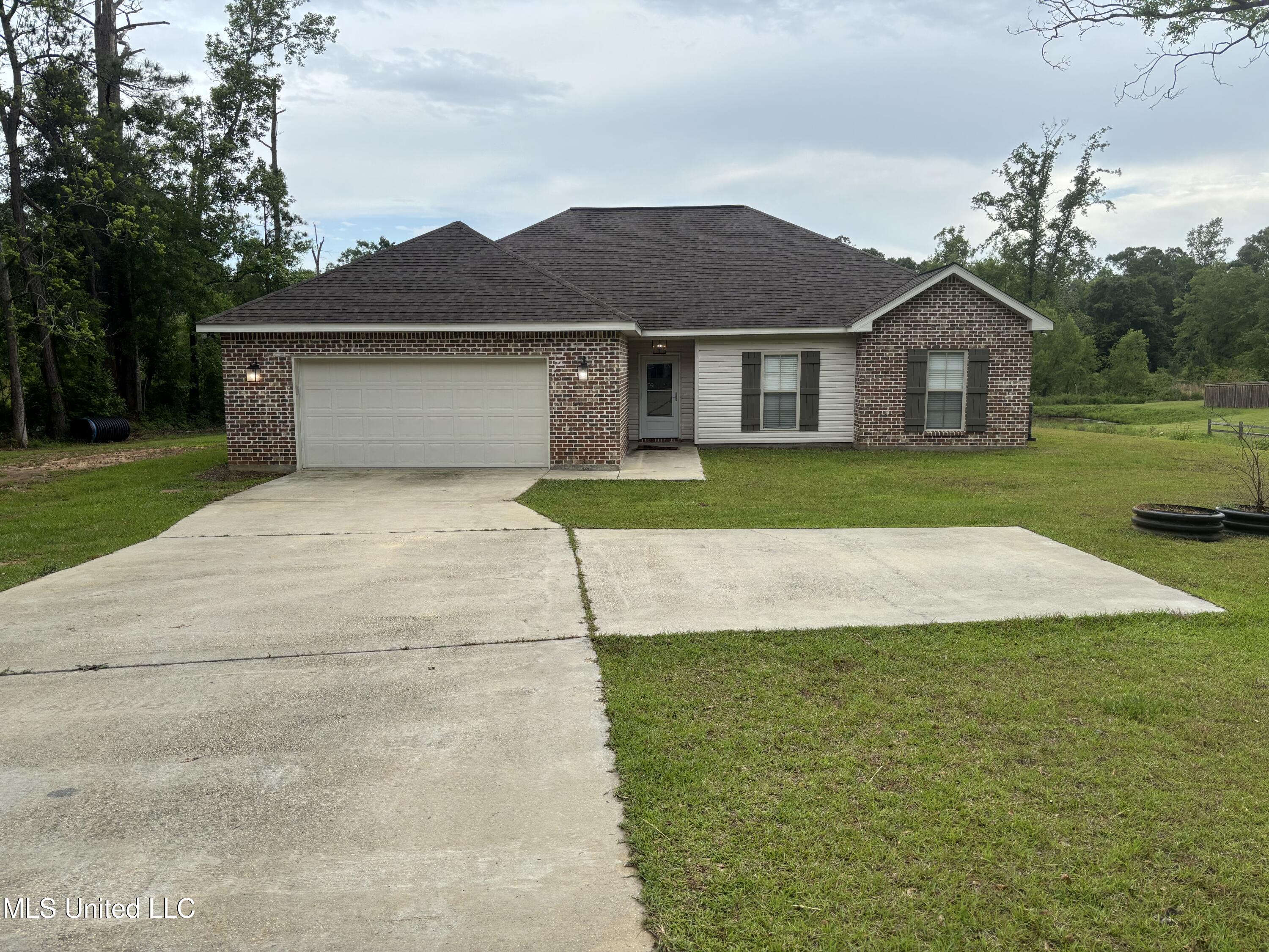 17 Camellia Road, Carriere, Mississippi image 3