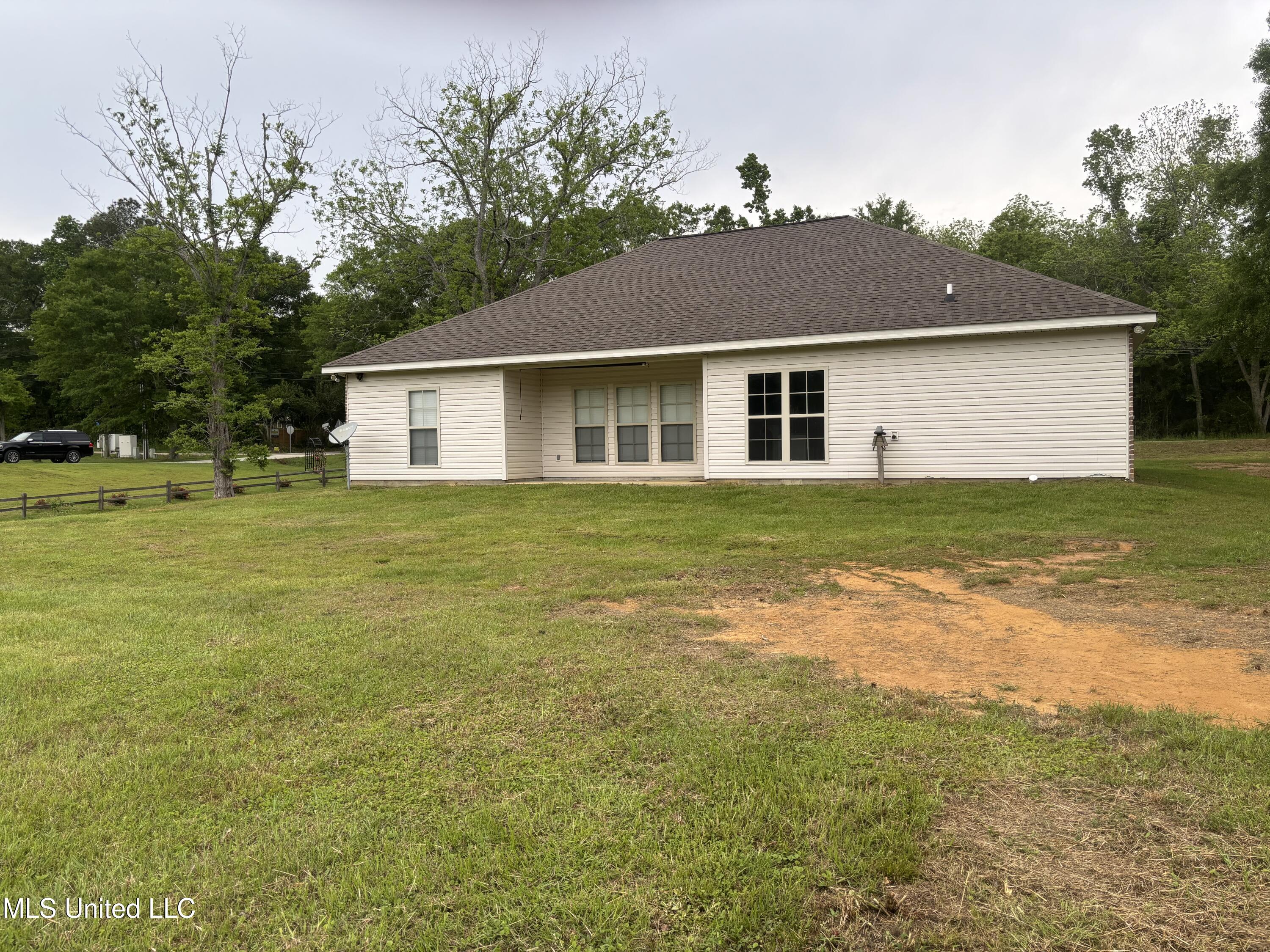 17 Camellia Road, Carriere, Mississippi image 9