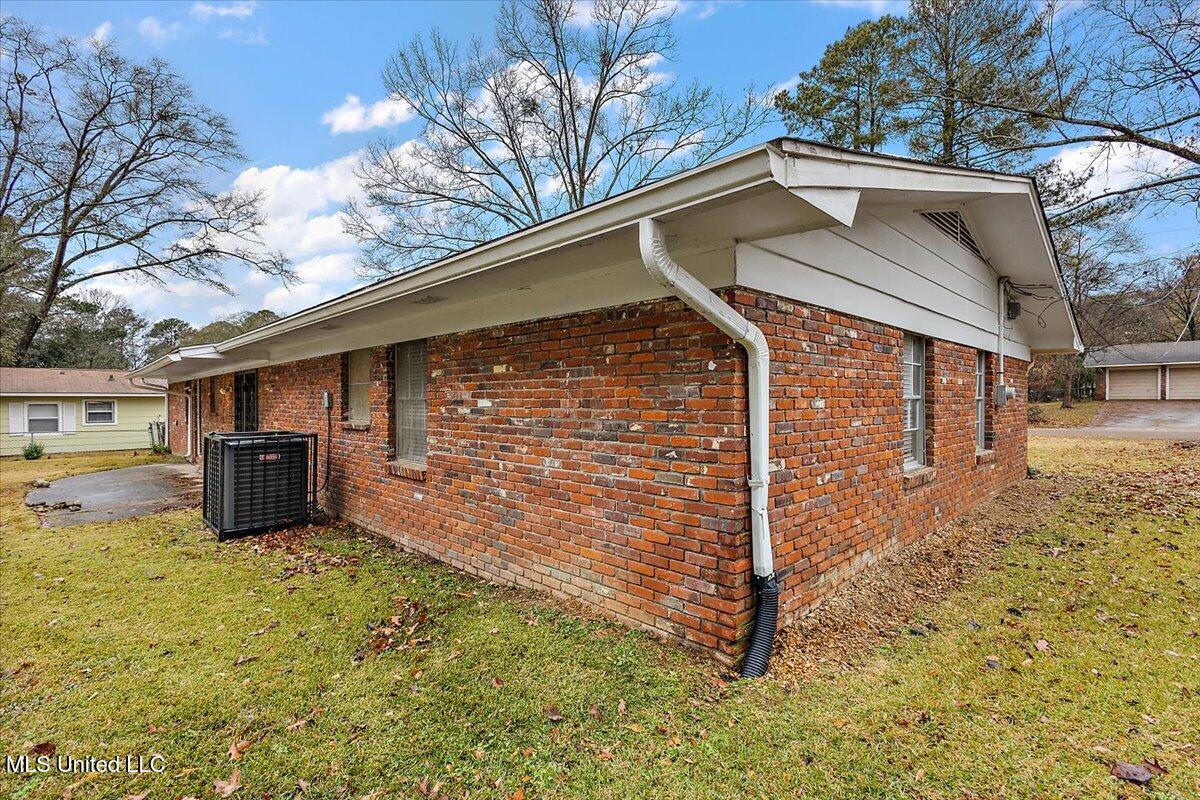 1227 Deerfield Lane, Jackson, Mississippi image 29