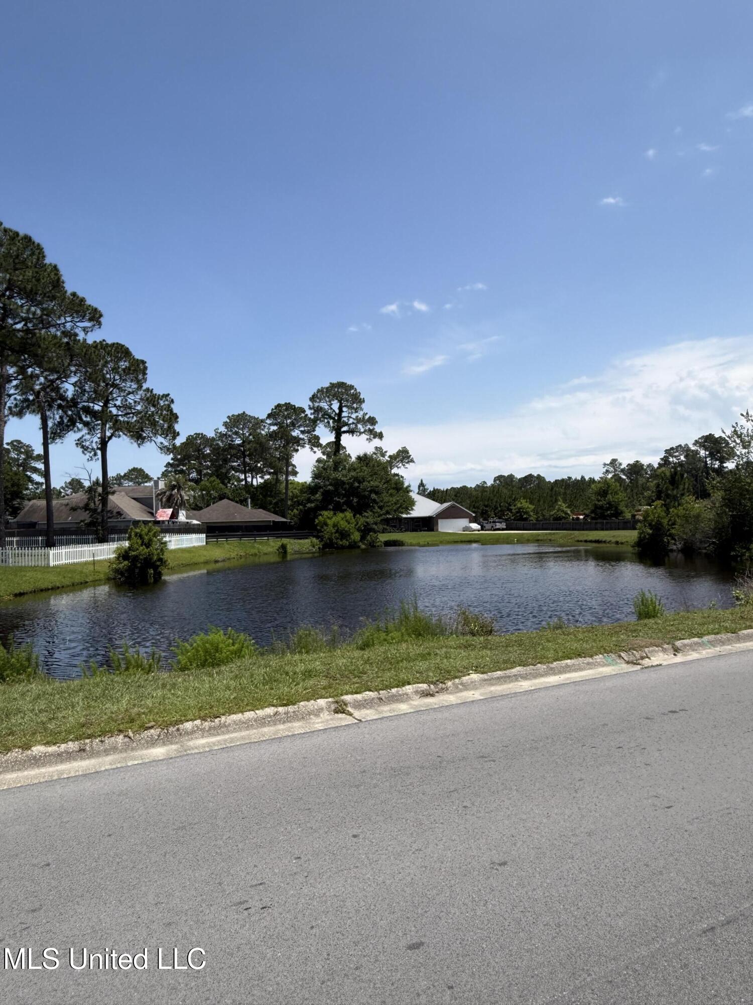 42 Lakeview Drive, Ocean Springs, Mississippi image 30