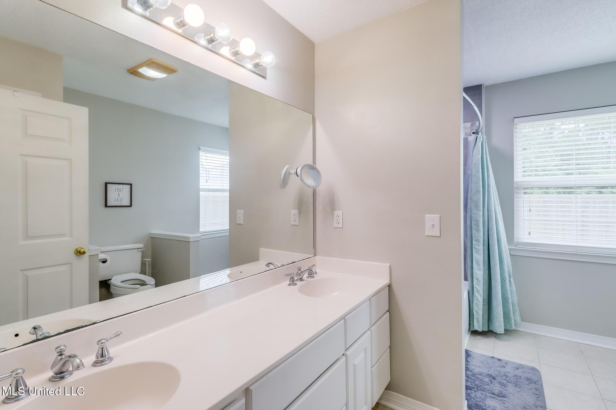 42 Lakeview Drive, Ocean Springs, Mississippi image 14