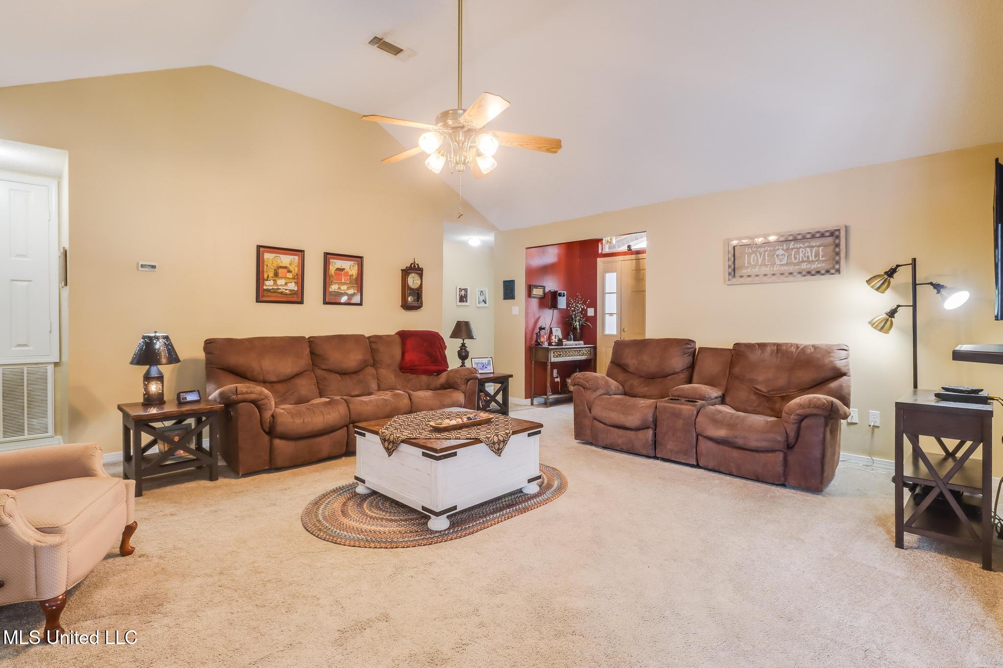 42 Lakeview Drive, Ocean Springs, Mississippi image 7