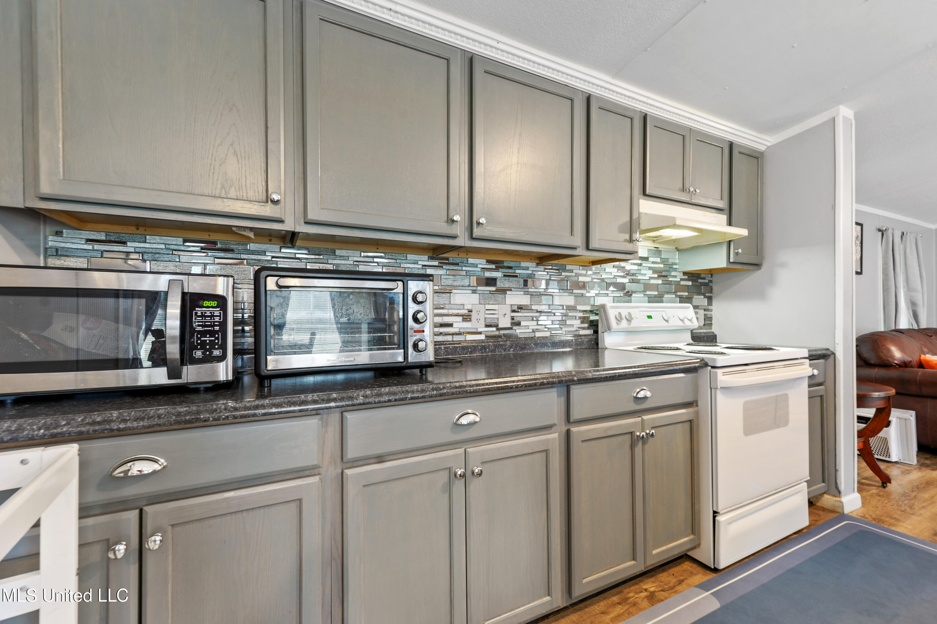 18201 Robinson Road, Gulfport, Mississippi image 11