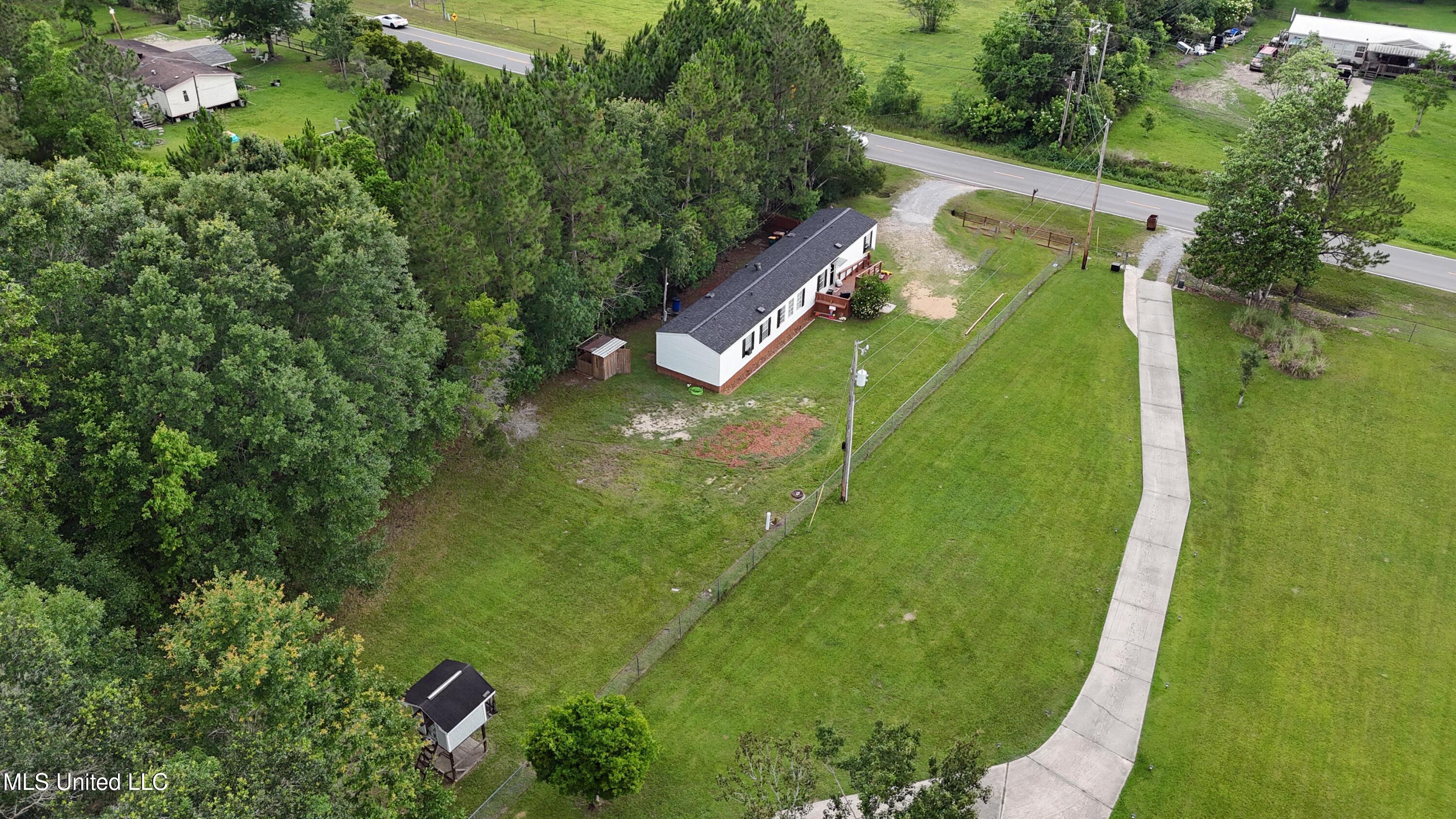 18201 Robinson Road, Gulfport, Mississippi image 21