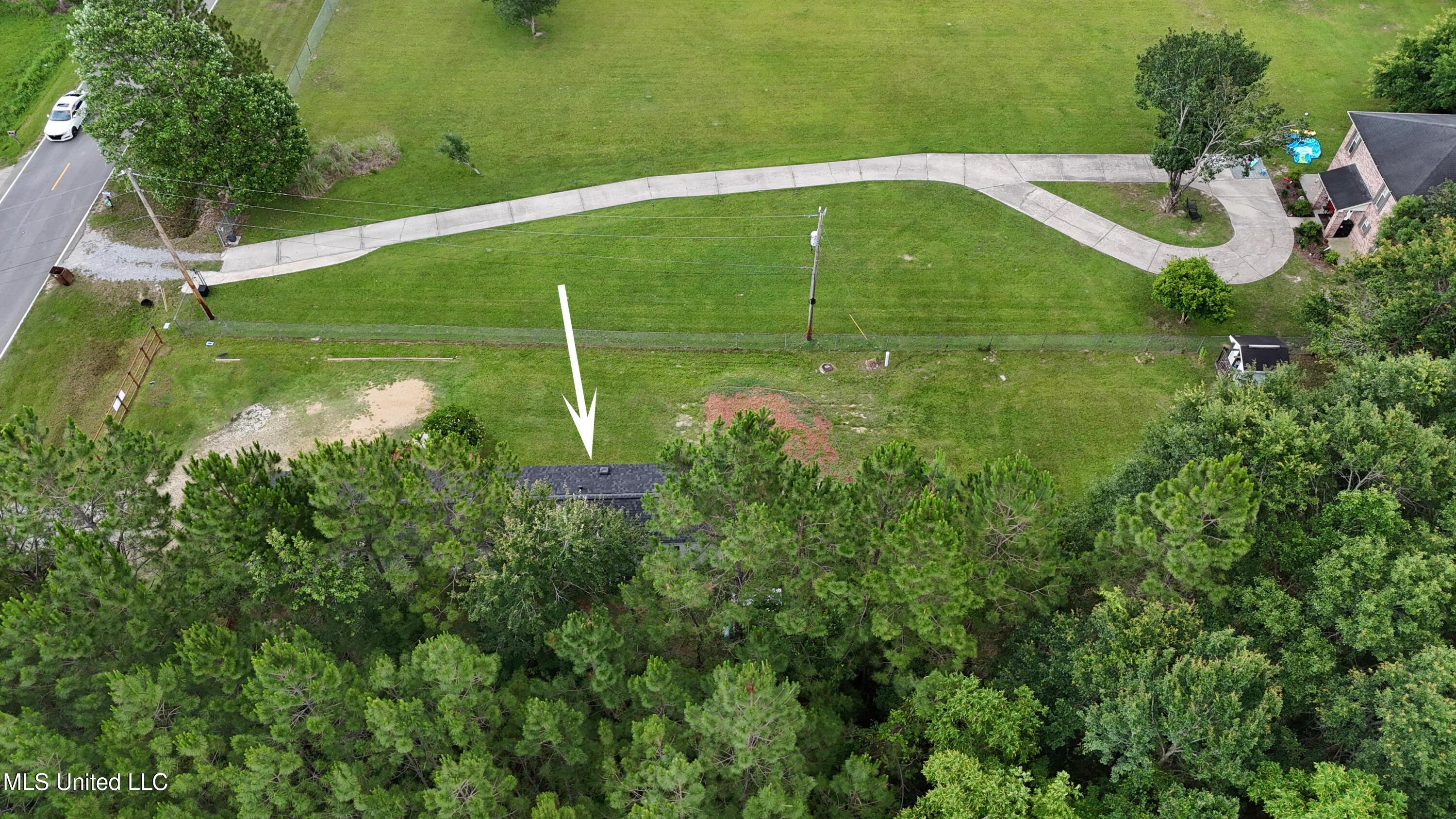 18201 Robinson Road, Gulfport, Mississippi image 23