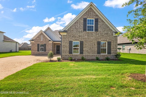 Homes For Sale - 6441 River Lane<br/> Walls, MS 38680