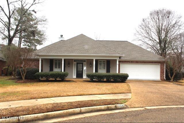 305 Holley Lane, Ridgeland, Mississippi image 1