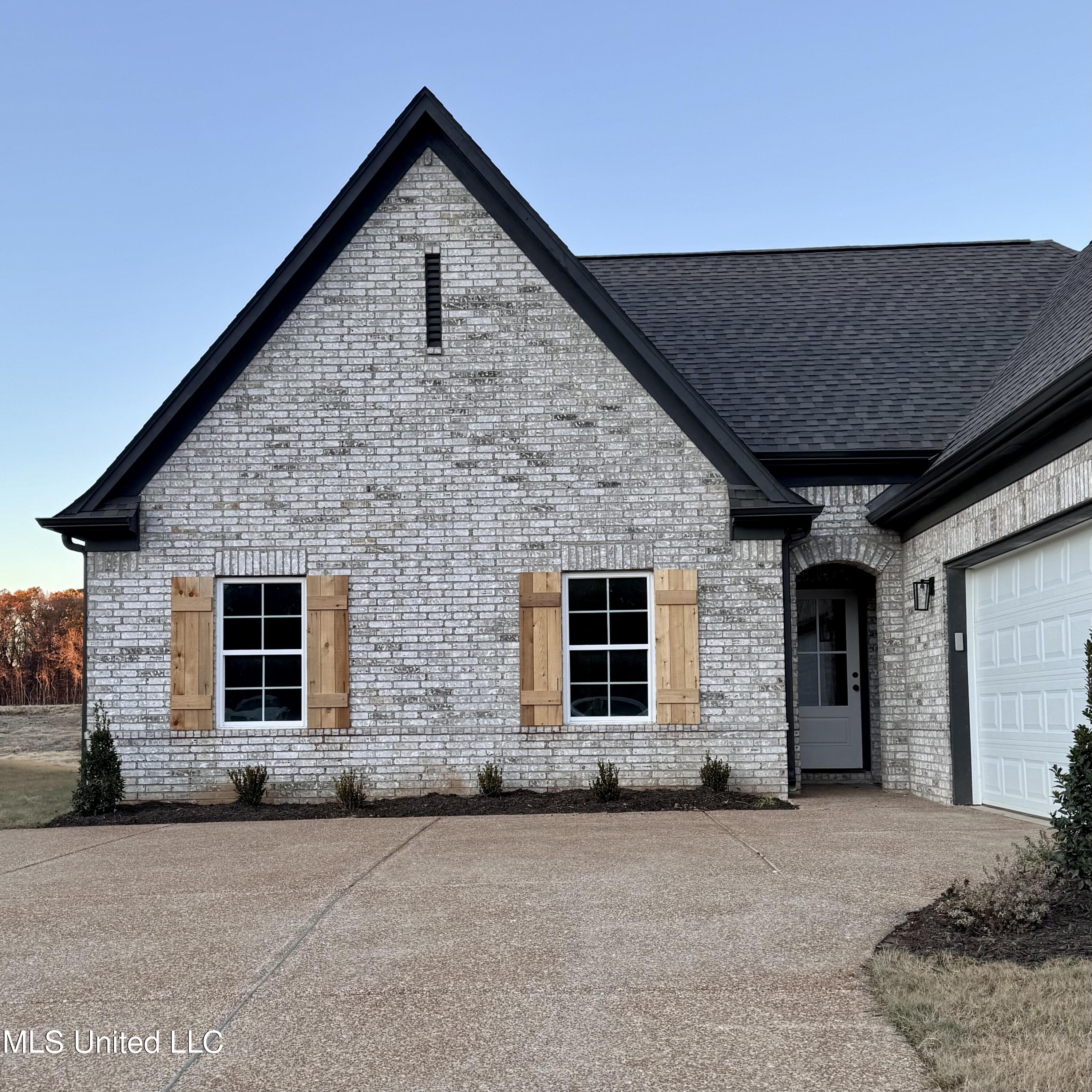 6240 Clover Court, Walls, Mississippi image 9