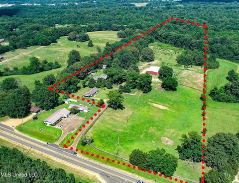 Homes For Sale - 14912 Ms 35<br/> Batesville, MS 38606