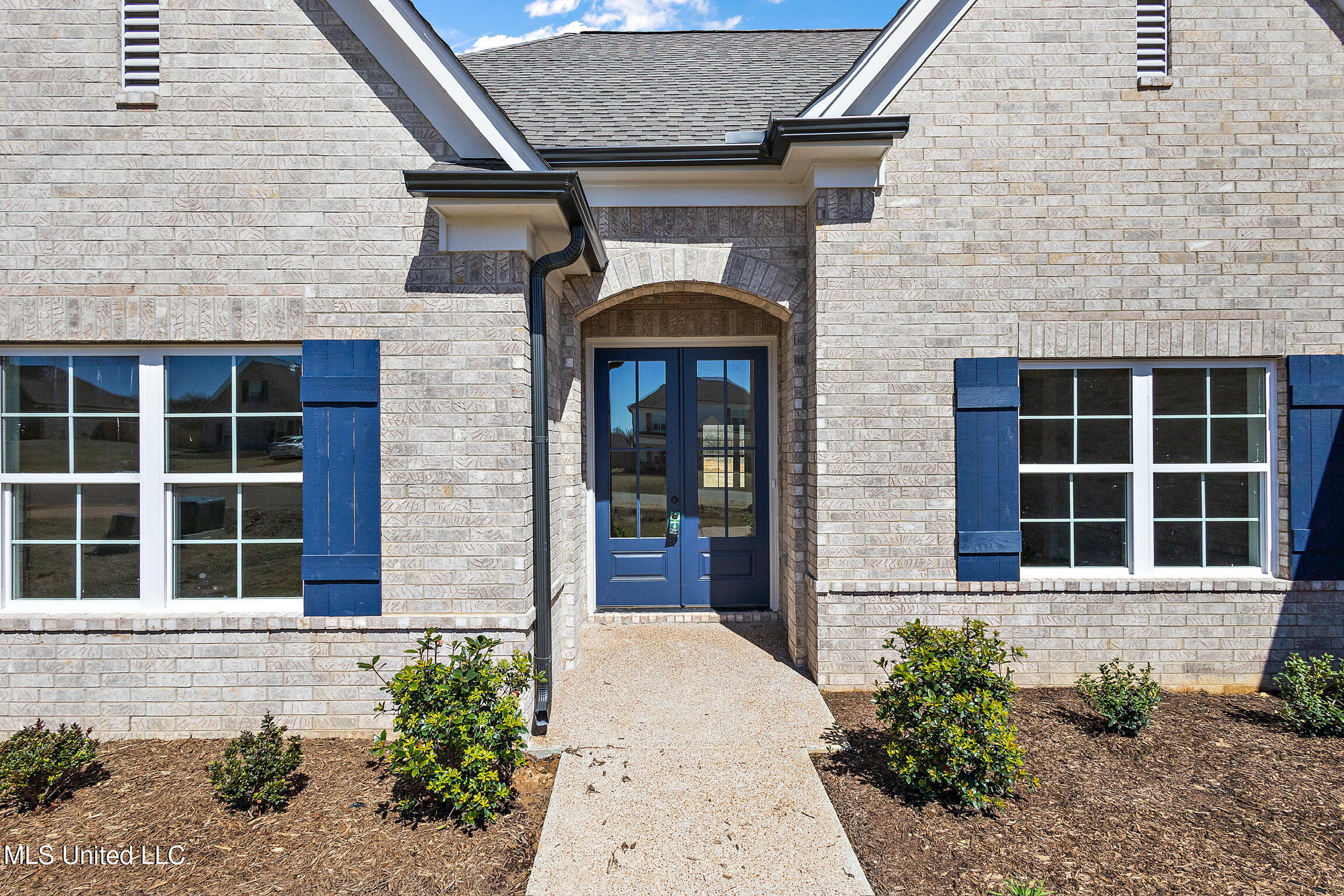 7684 Crosswinds Boulevard, Hernando, Mississippi image 2