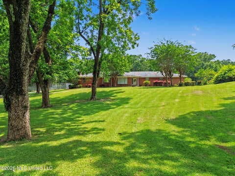 Homes For Sale - 810 E College Avenue<br/> Wiggins, MS 39577