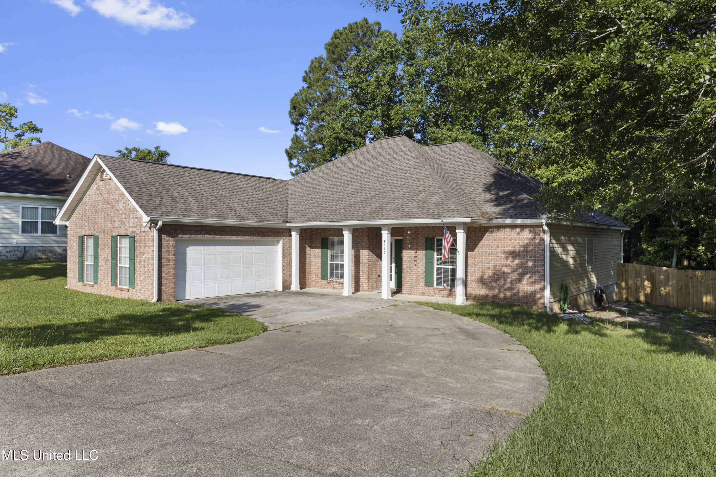 6507 Shoshonee Drive, Ocean Springs, Mississippi image 2