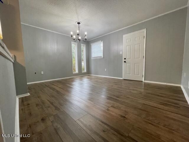 712 Maxine Drive