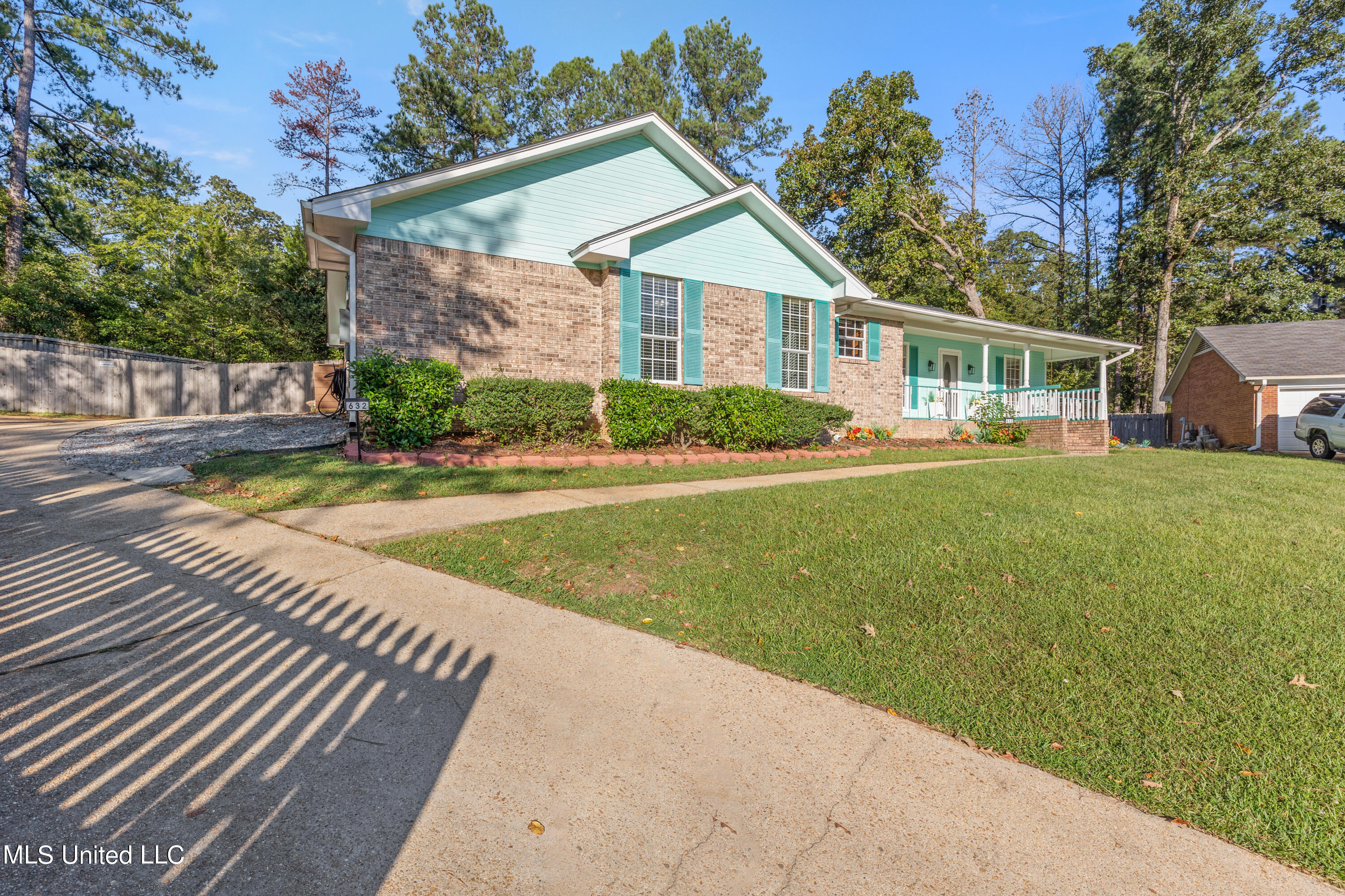 632 Tenby Court, Brandon, Mississippi image 2