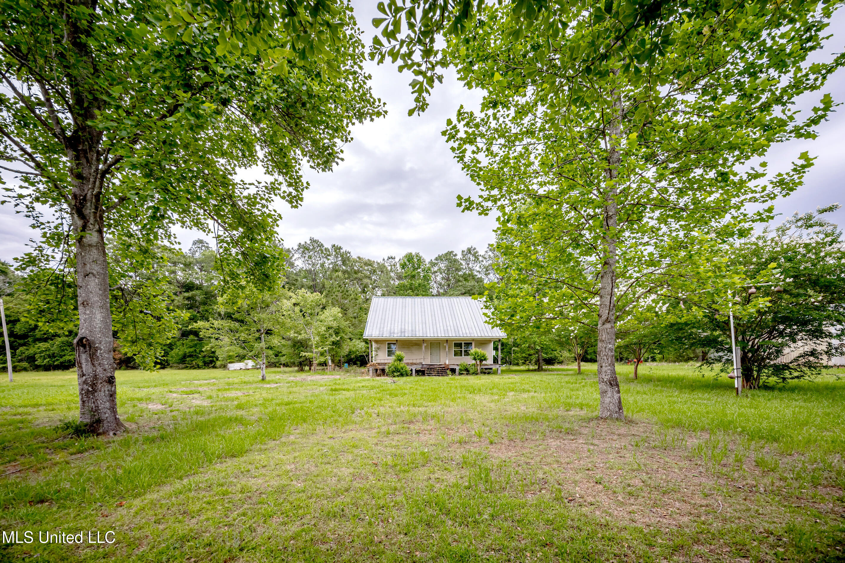 134 Lynne Lane, Lucedale, Mississippi image 1
