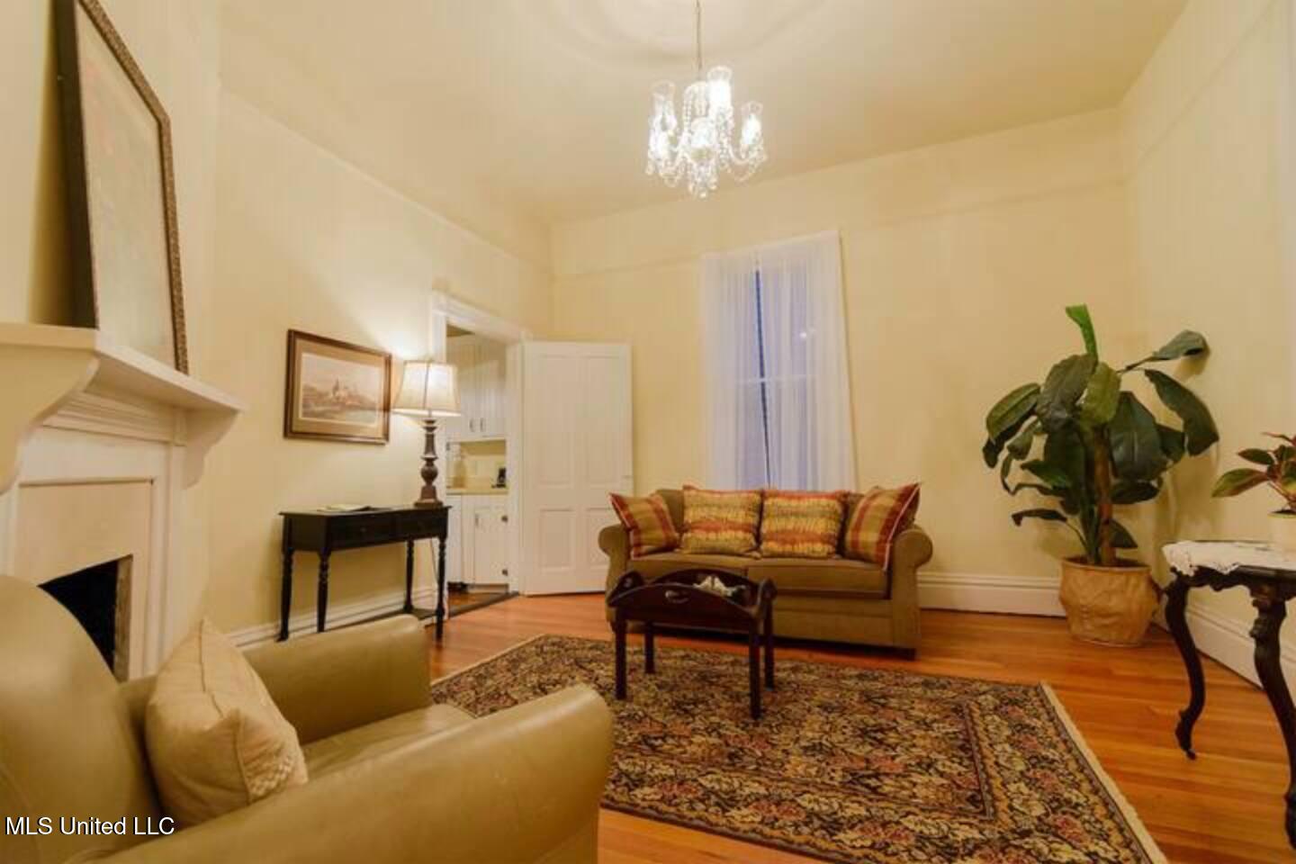 729 N Pearl Street, Natchez, Mississippi image 9